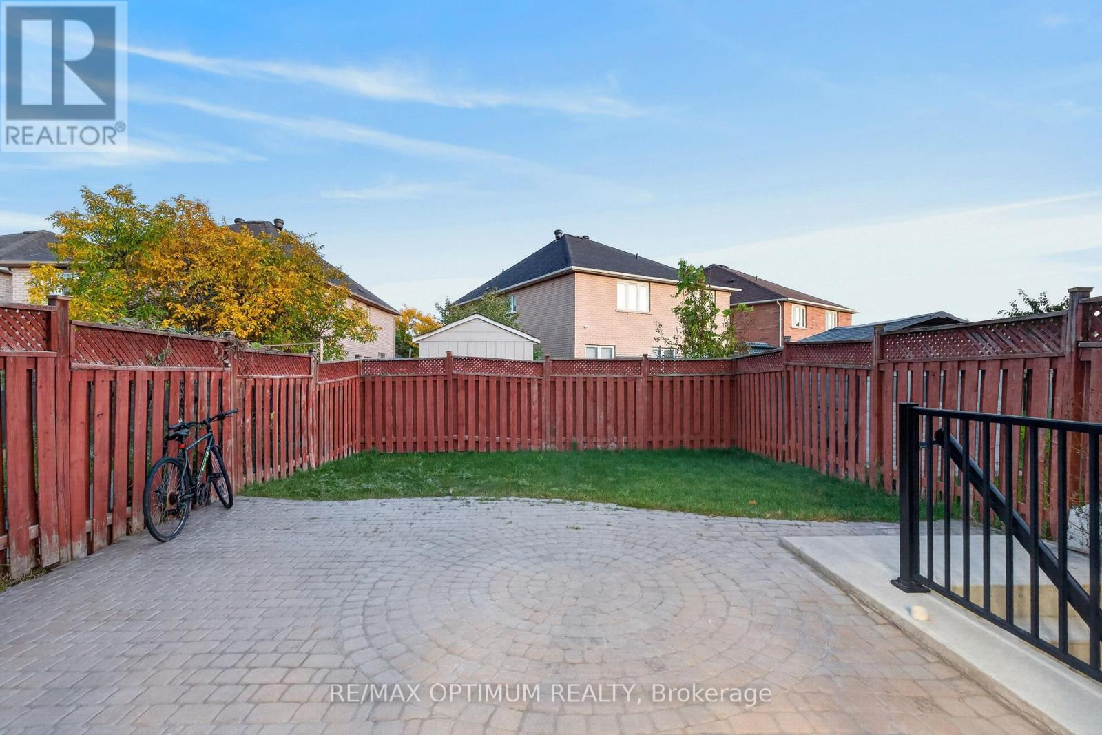 120 Zia Dodda Crescent Property Photo 43