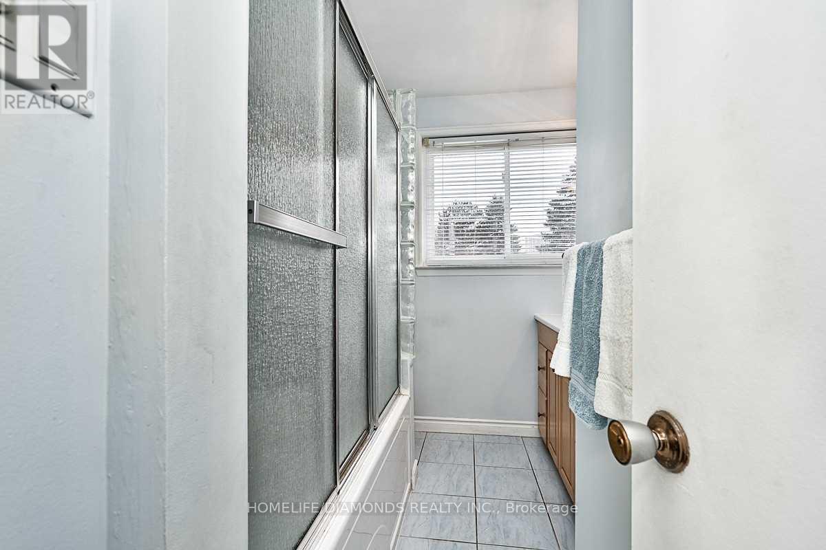35 Edenborough Drive Property Photo 17