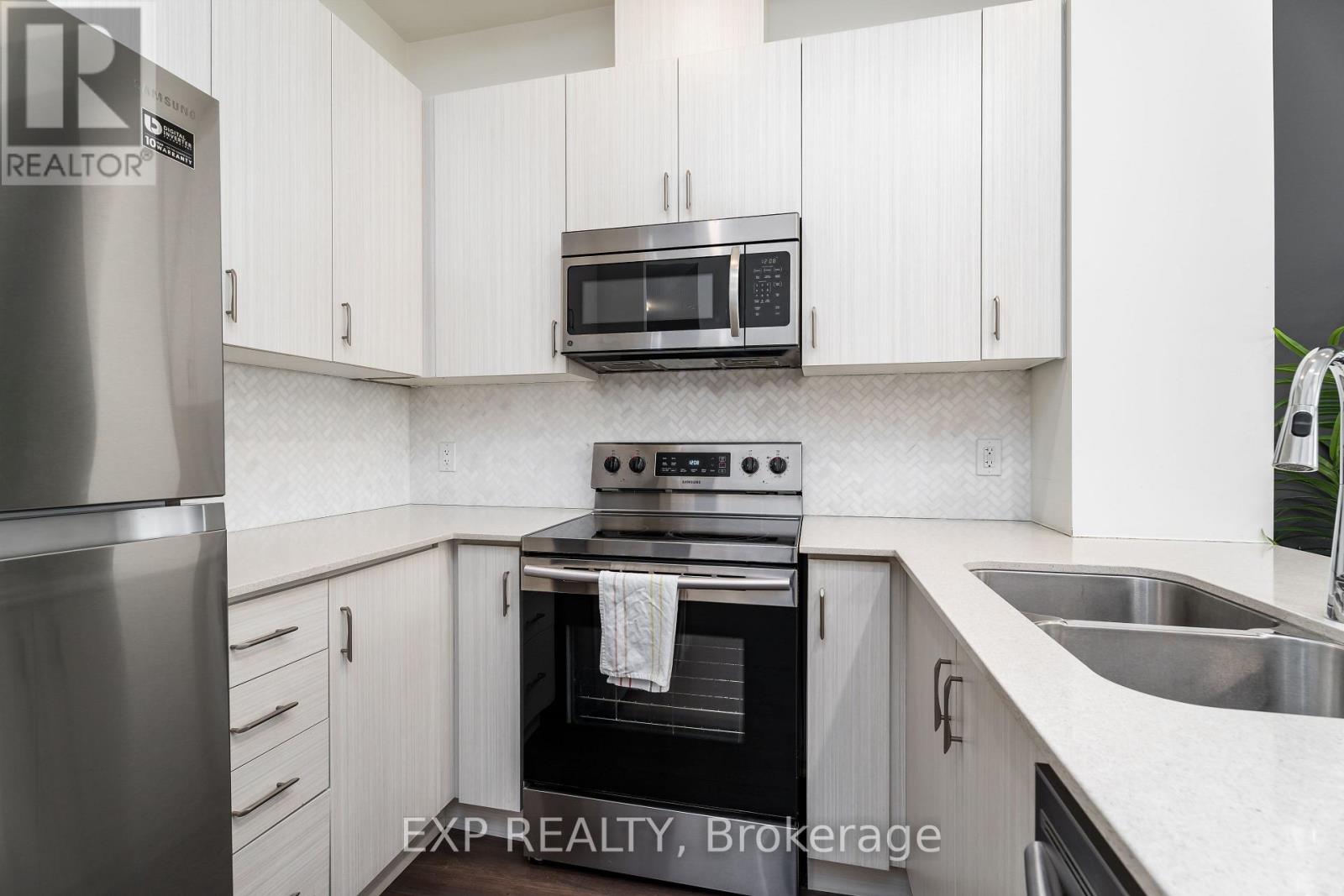 627 - 1105 Leger Way Property Photo 12