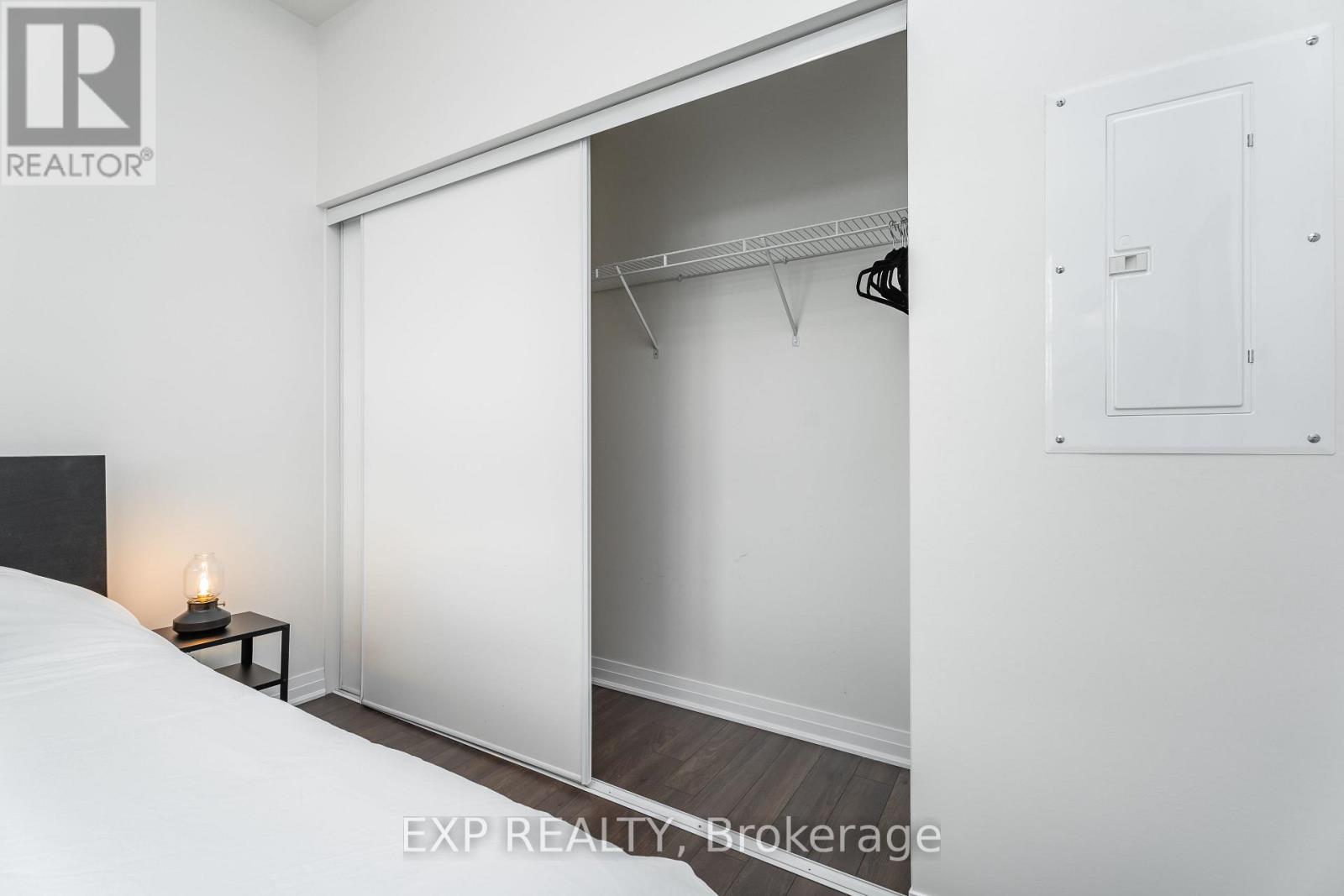 627 - 1105 Leger Way Property Photo 20