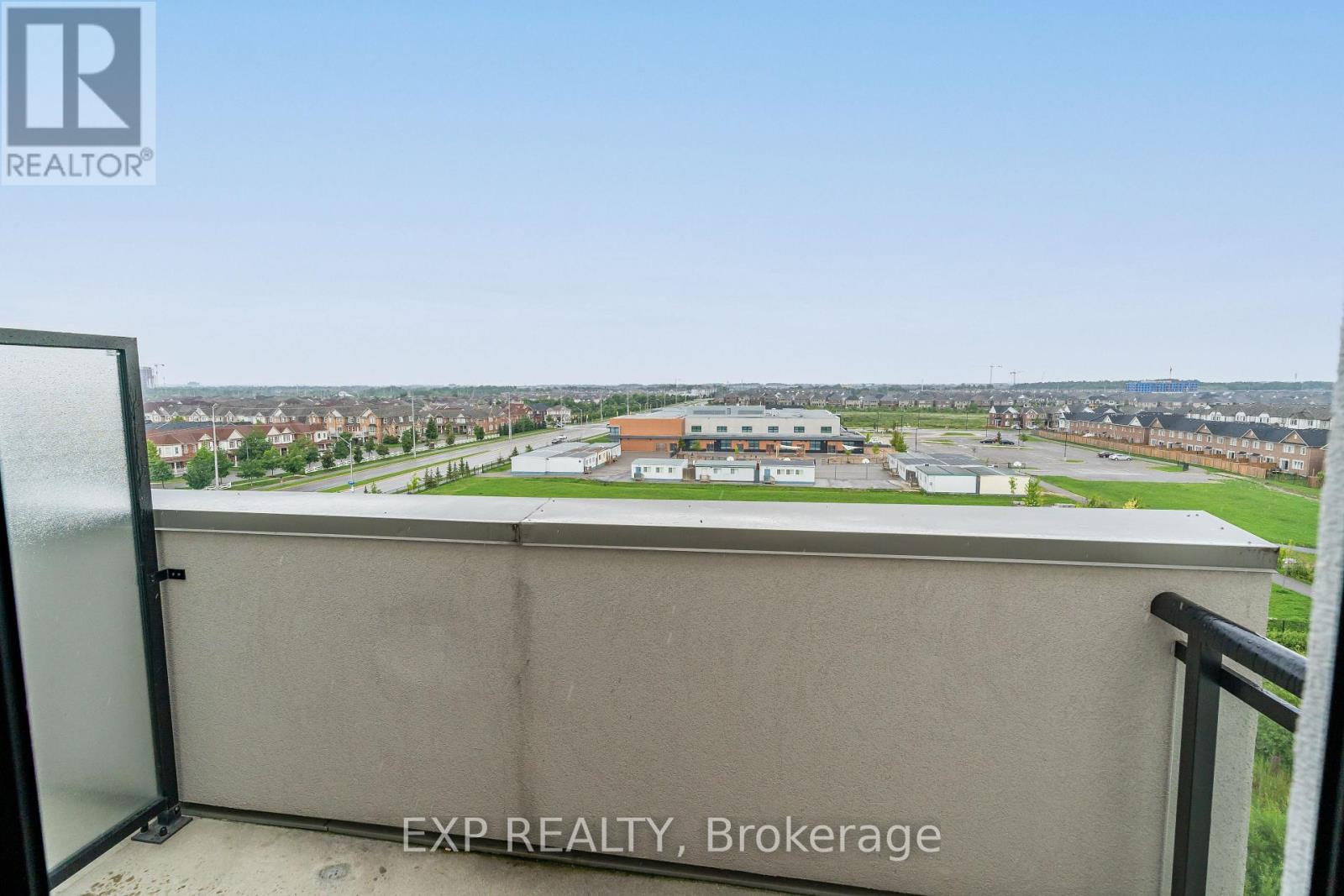 627 - 1105 Leger Way Property Photo 24