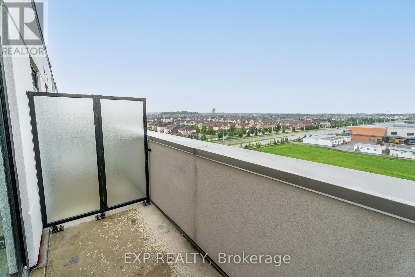 627 - 1105 Leger Way Property Photo 26