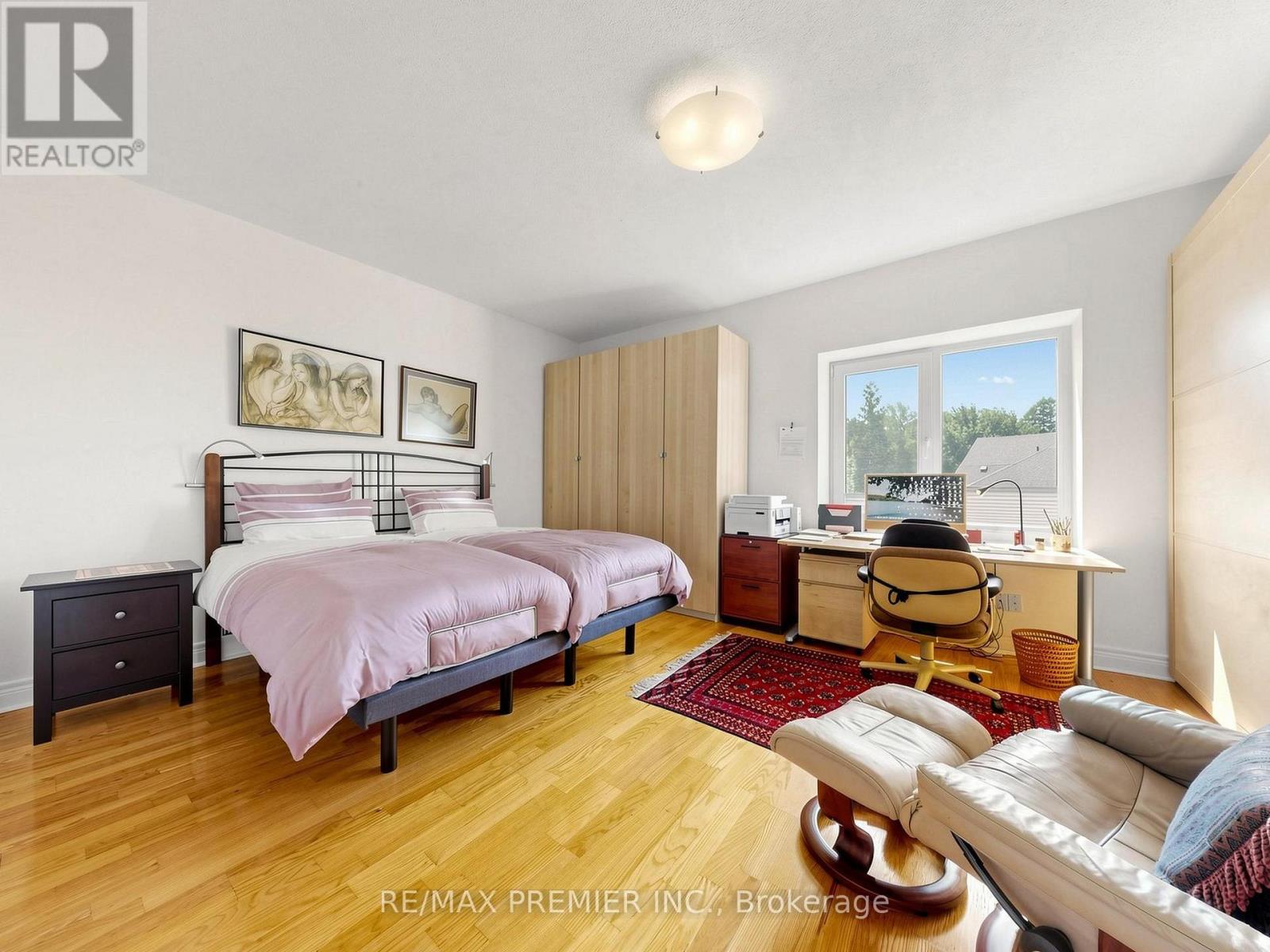 #301 - 30 Anglesey Boulevard Property Photo 22
