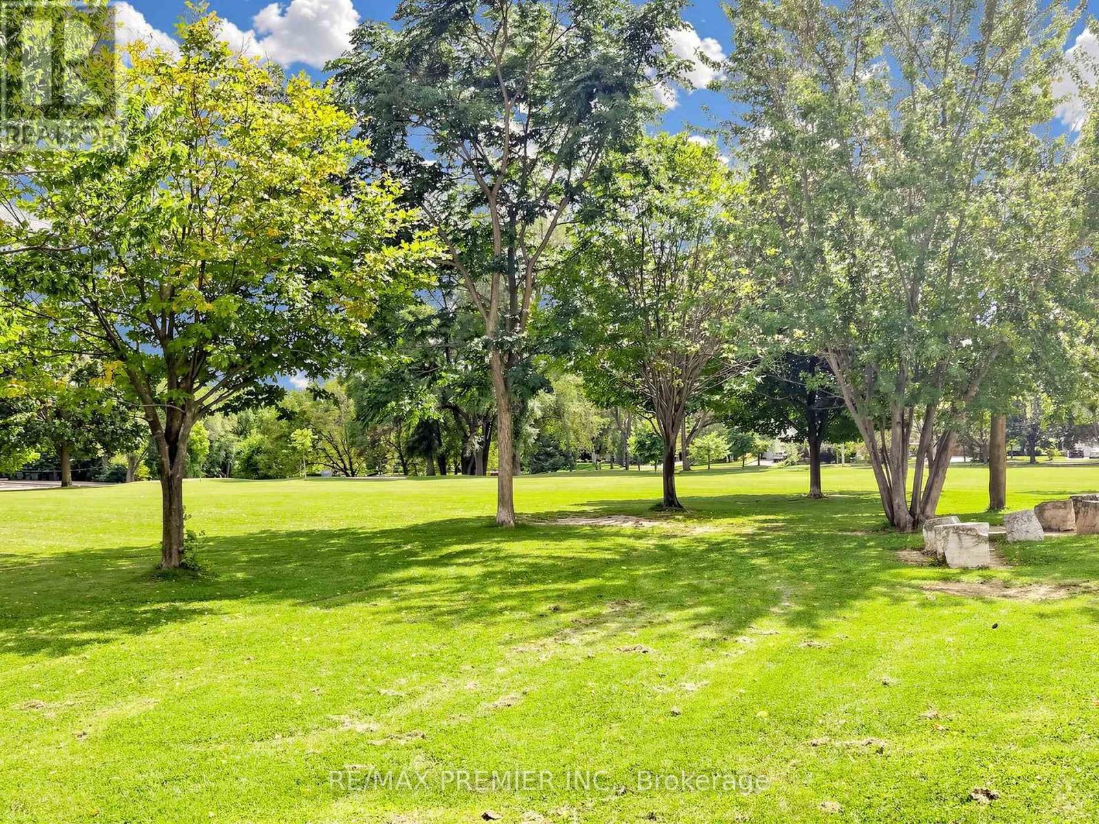 #301 - 30 Anglesey Boulevard Property Photo 37