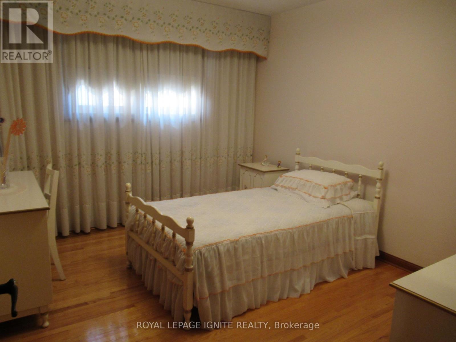 8 Newlove Court Property Photo 11