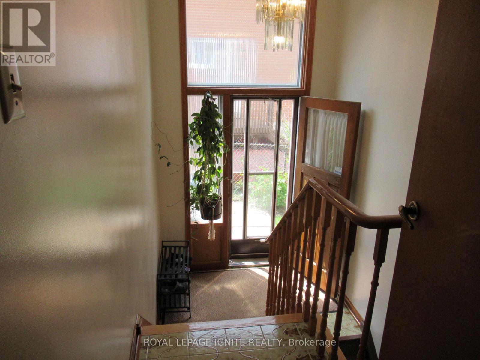 8 Newlove Court Property Photo 12