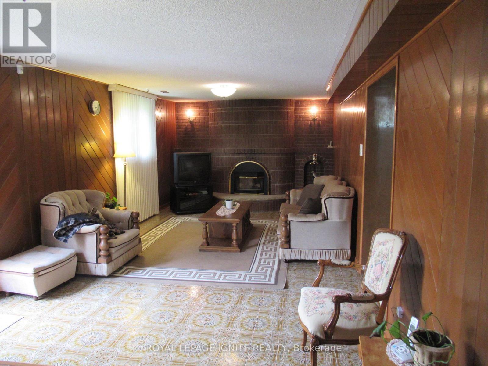 8 Newlove Court Property Photo 13