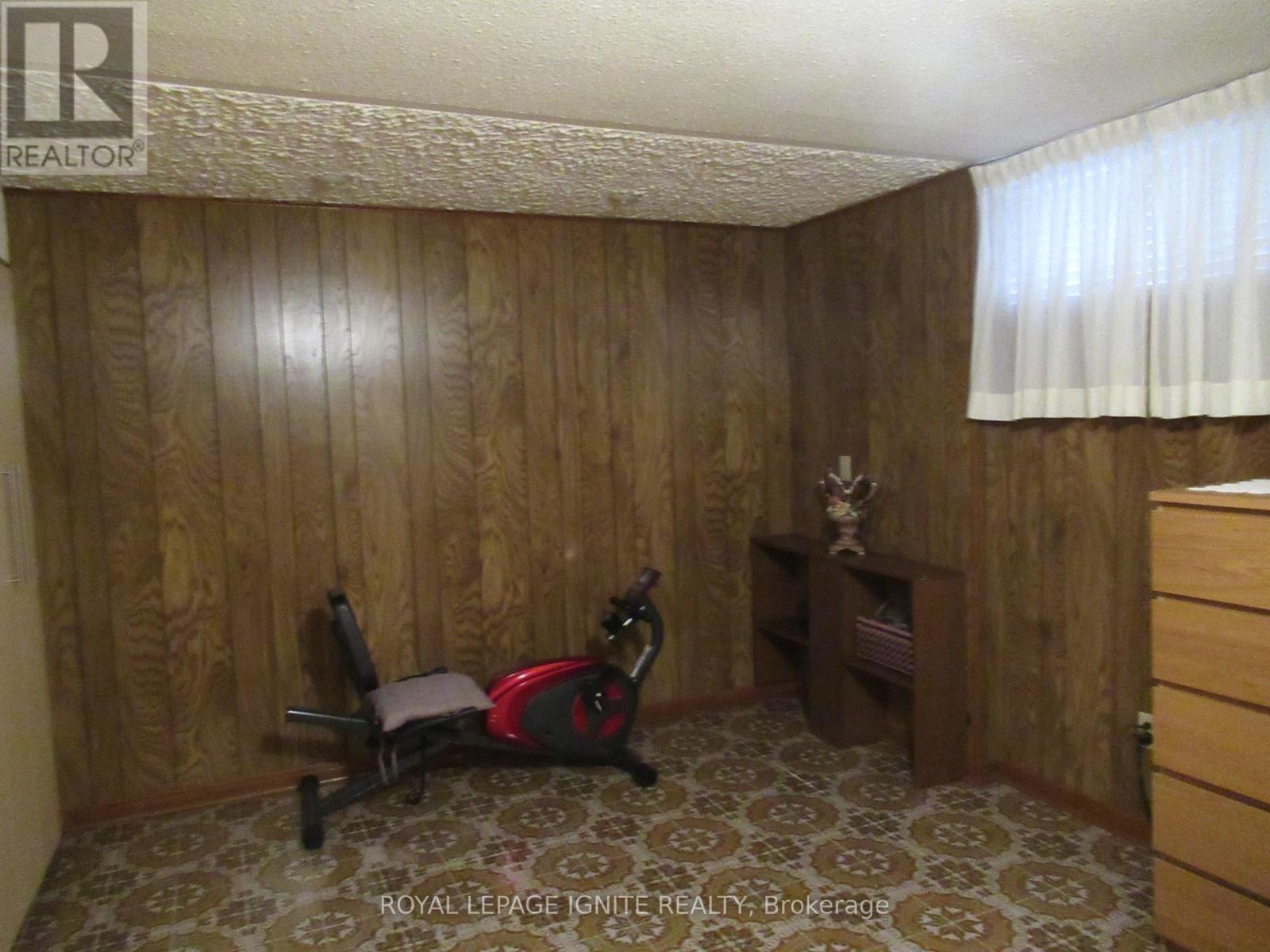8 Newlove Court Property Photo 19