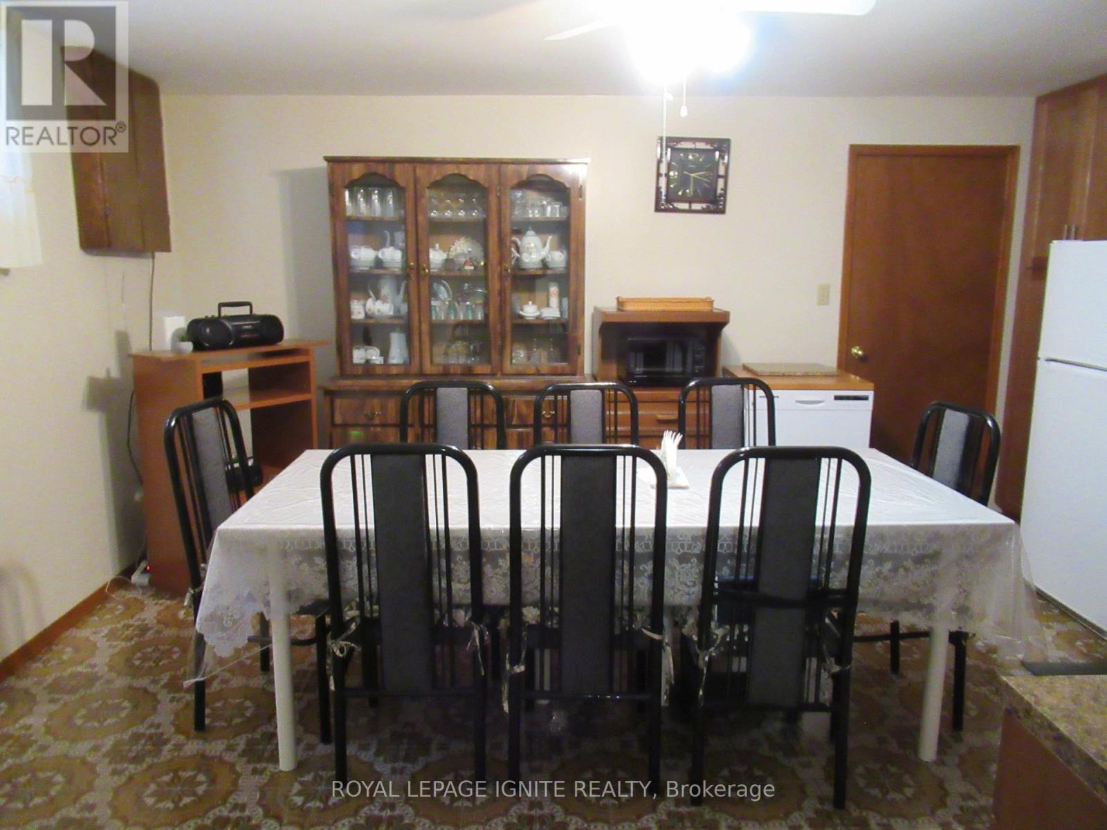 8 Newlove Court Property Photo 20