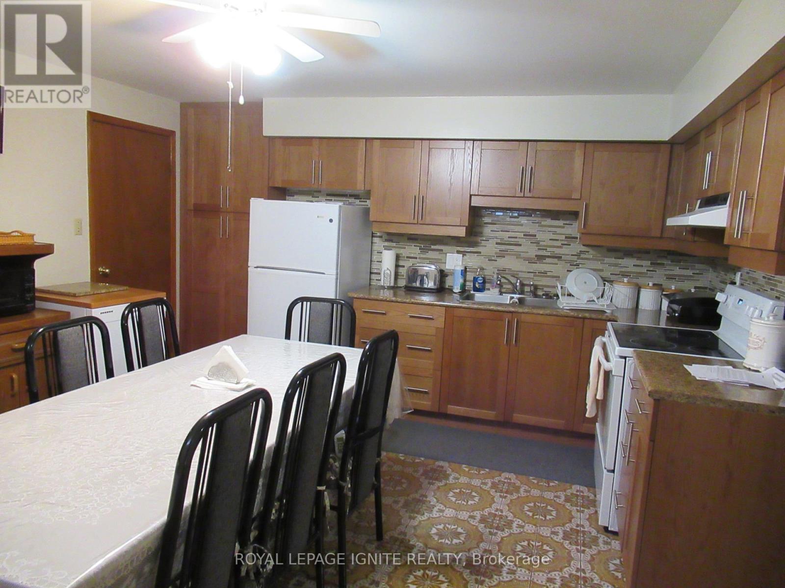 8 Newlove Court Property Photo 21