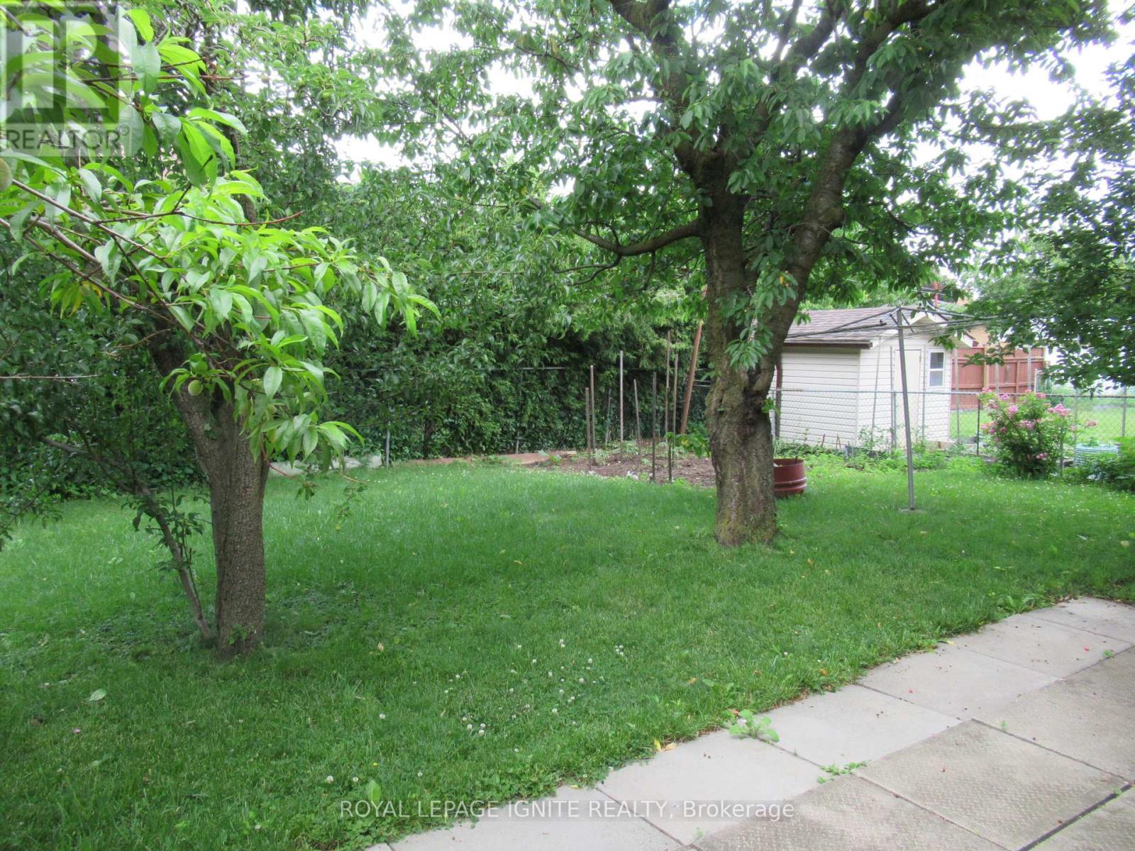 8 Newlove Court Property Photo 26