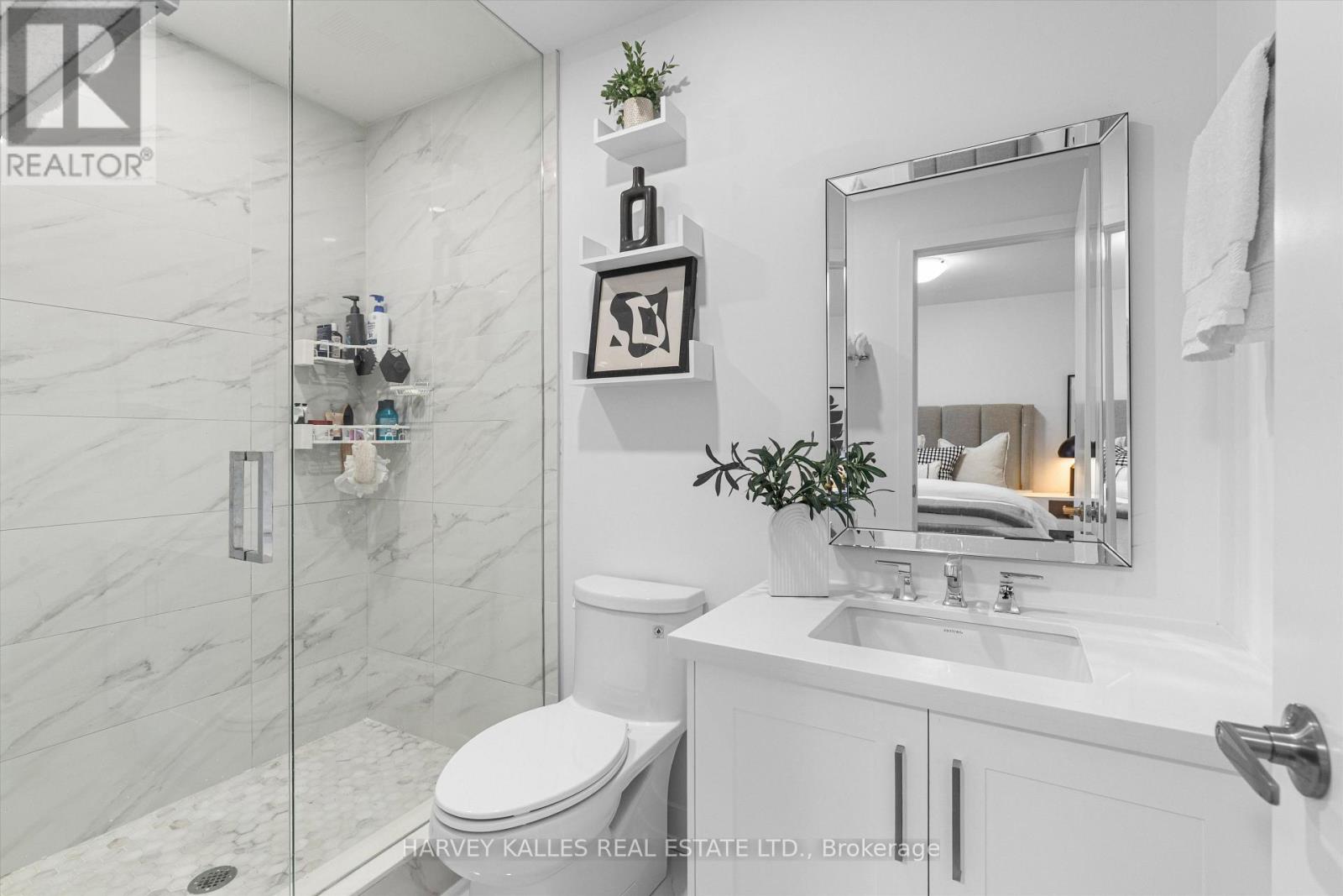 609a Harvie Avenue Property Photo 16