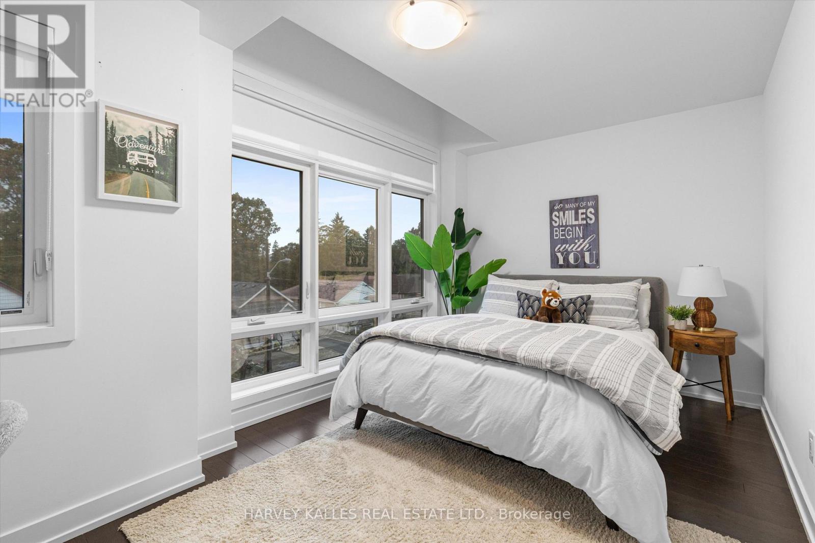 609a Harvie Avenue Property Photo 17