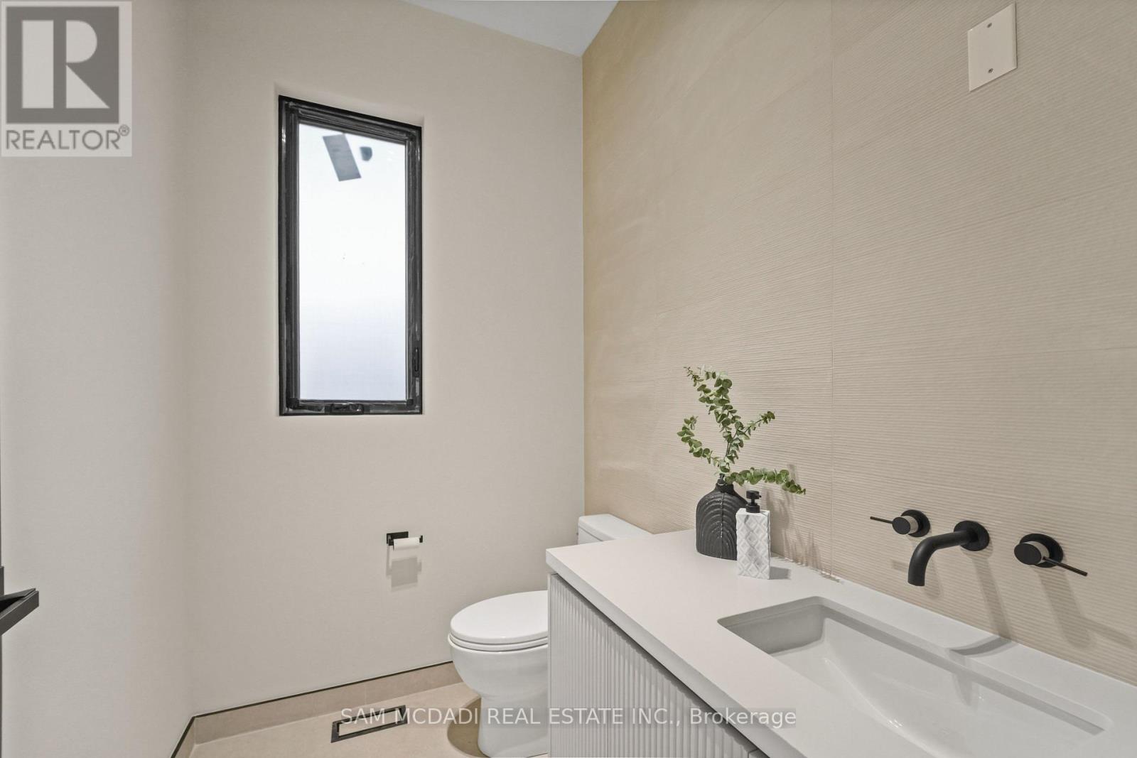 362 Meadow Wood Lane Property Photo 6