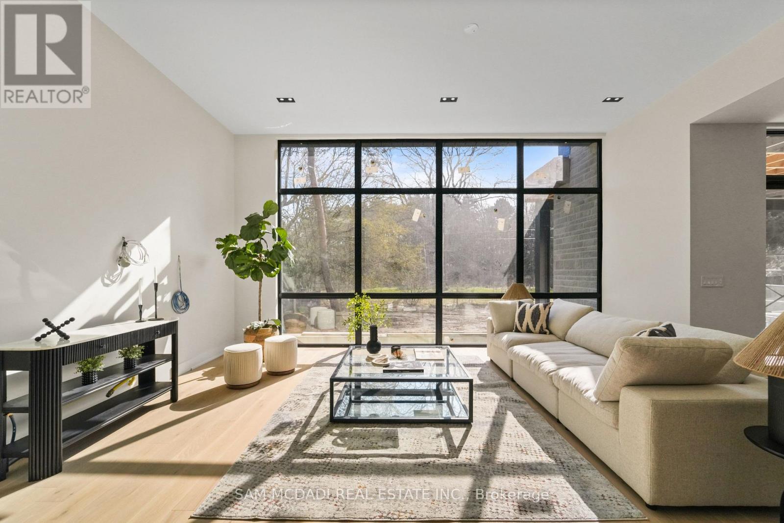 362 Meadow Wood Lane Property Photo 8