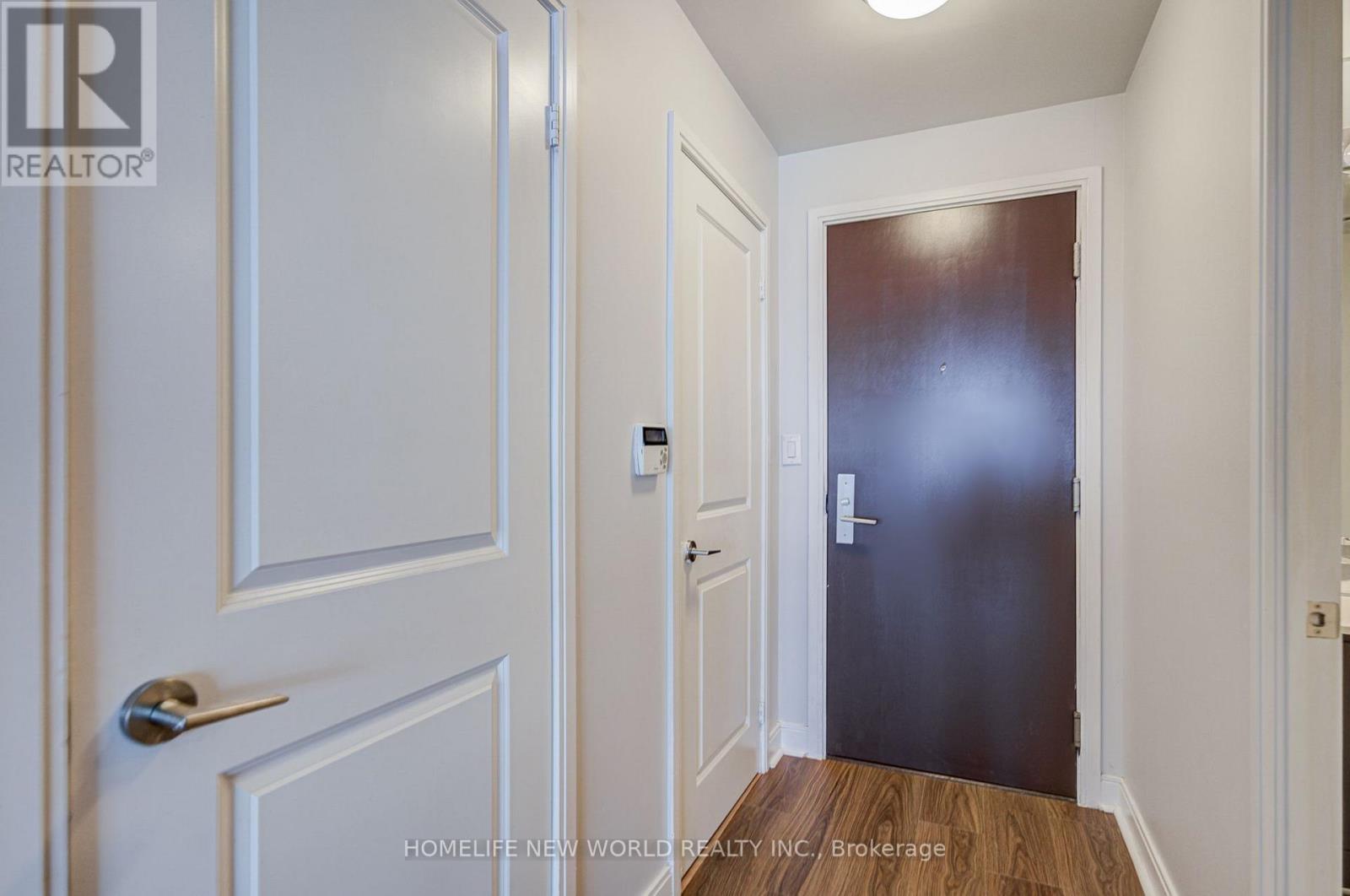 4906 - 60 Absolute Avenue Property Photo 7