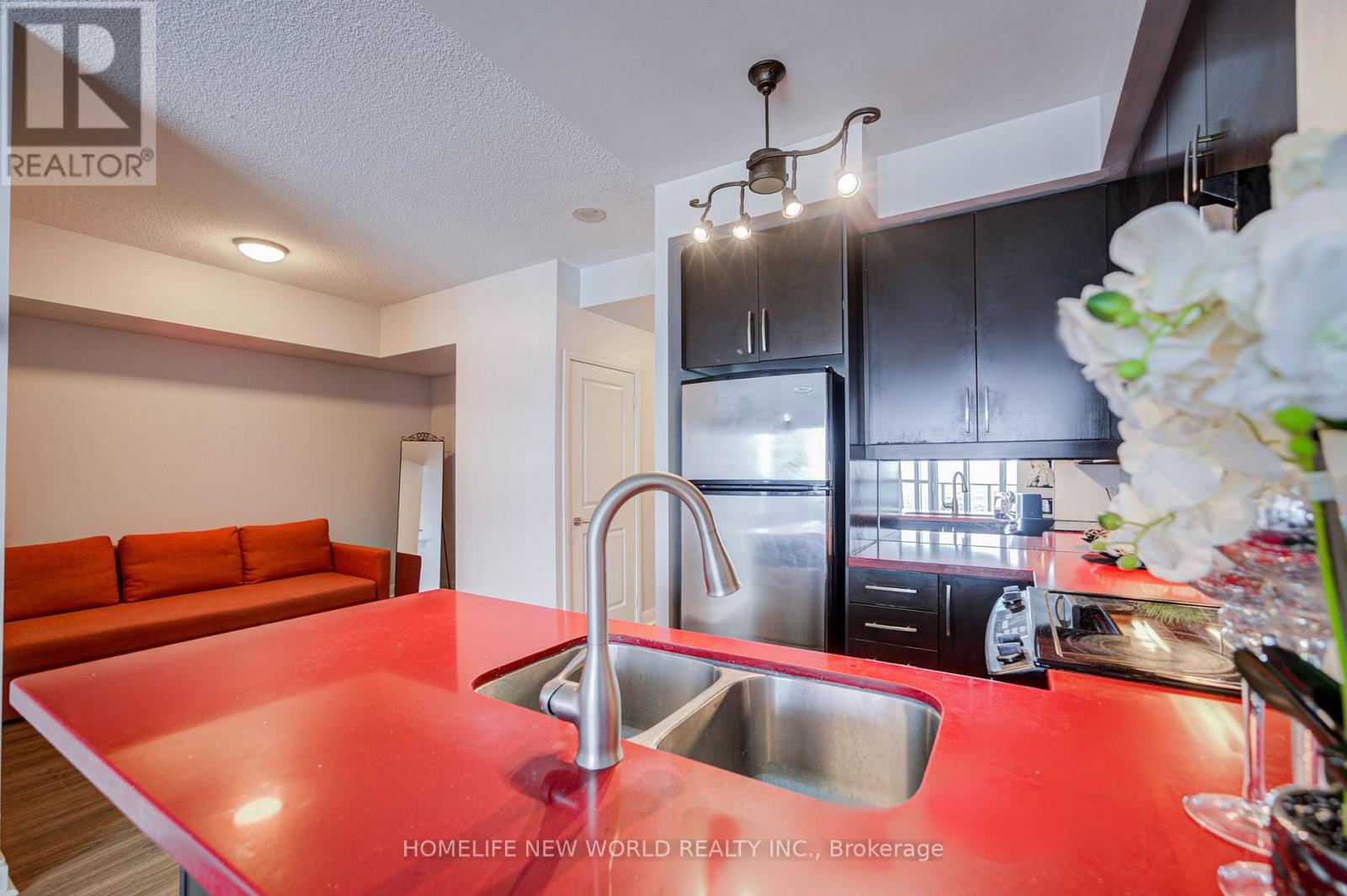 4906 - 60 Absolute Avenue Property Photo 11