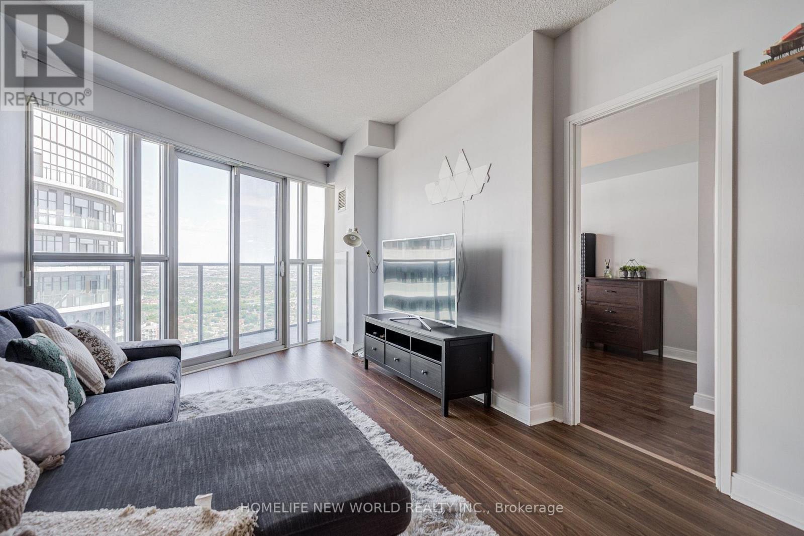 4906 - 60 Absolute Avenue Property Photo 21