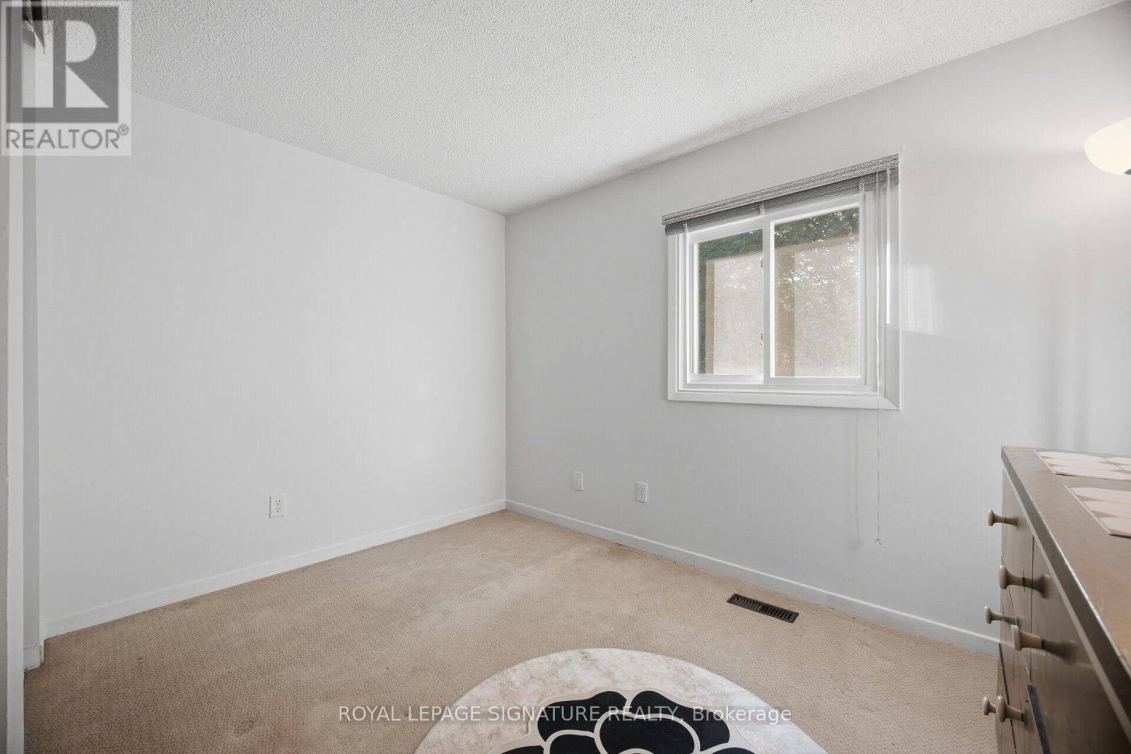 78 - 3079 Fifth Line W Property Photo 15