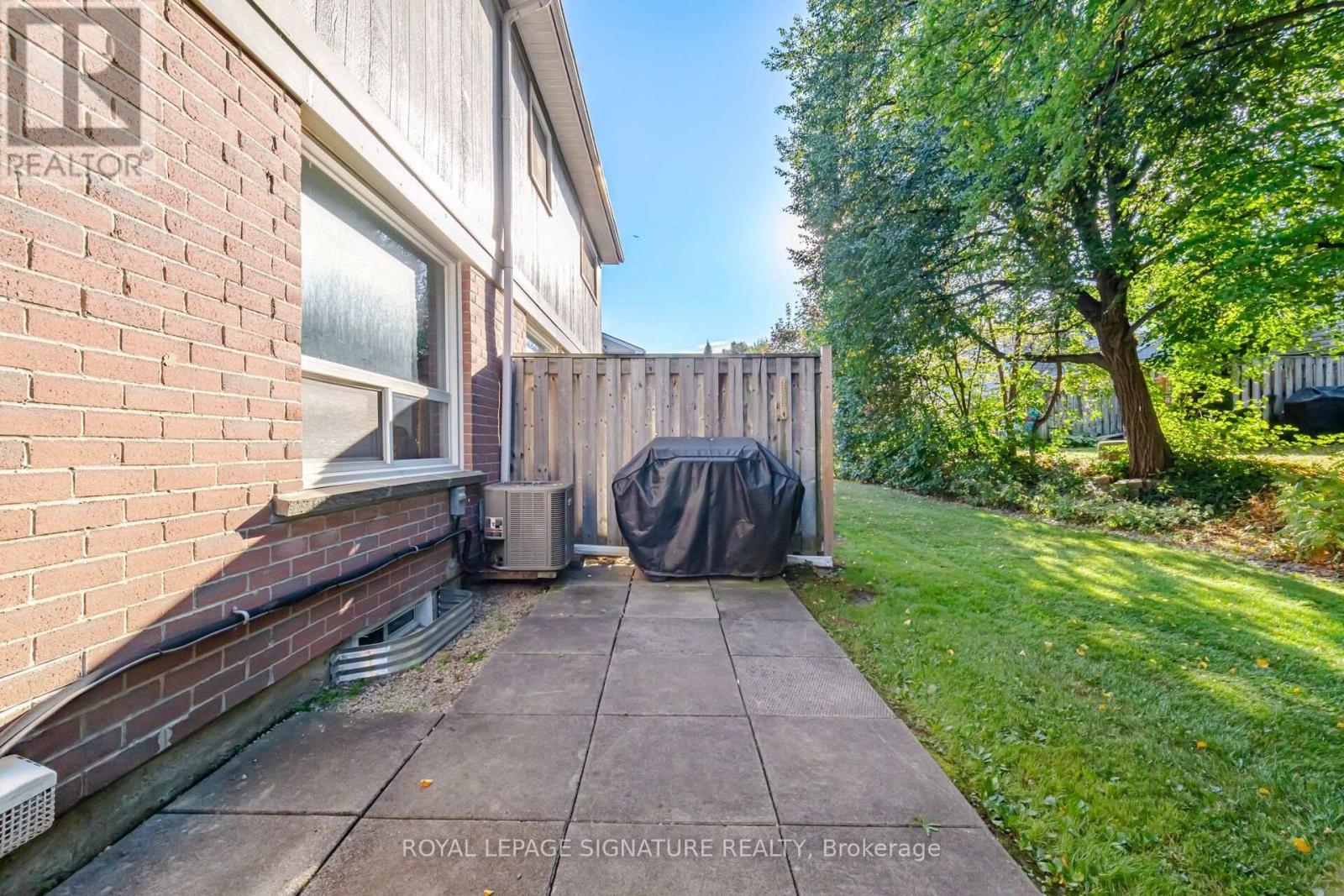 78 - 3079 Fifth Line W Property Photo 19