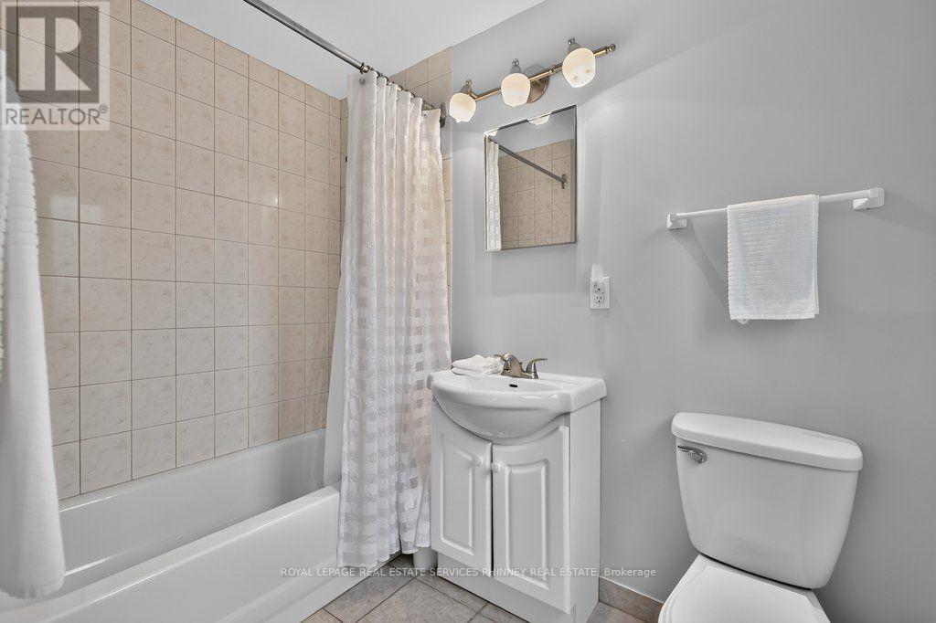 838 Saddle Crescent Property Photo 25