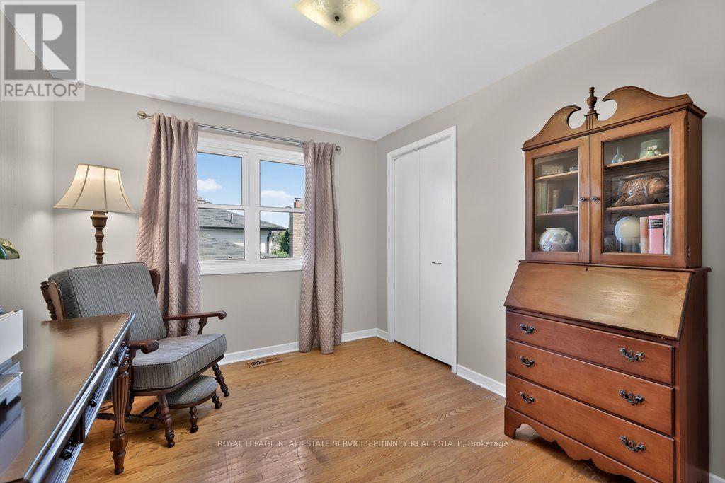 838 Saddle Crescent Property Photo 32
