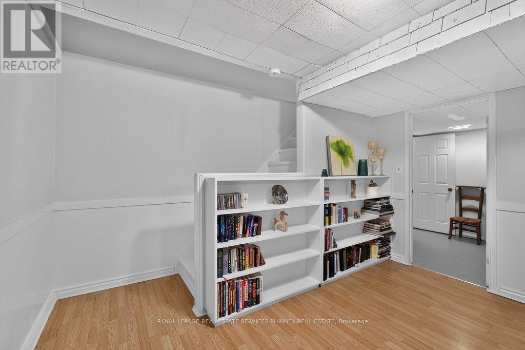 838 Saddle Crescent Property Photo 33