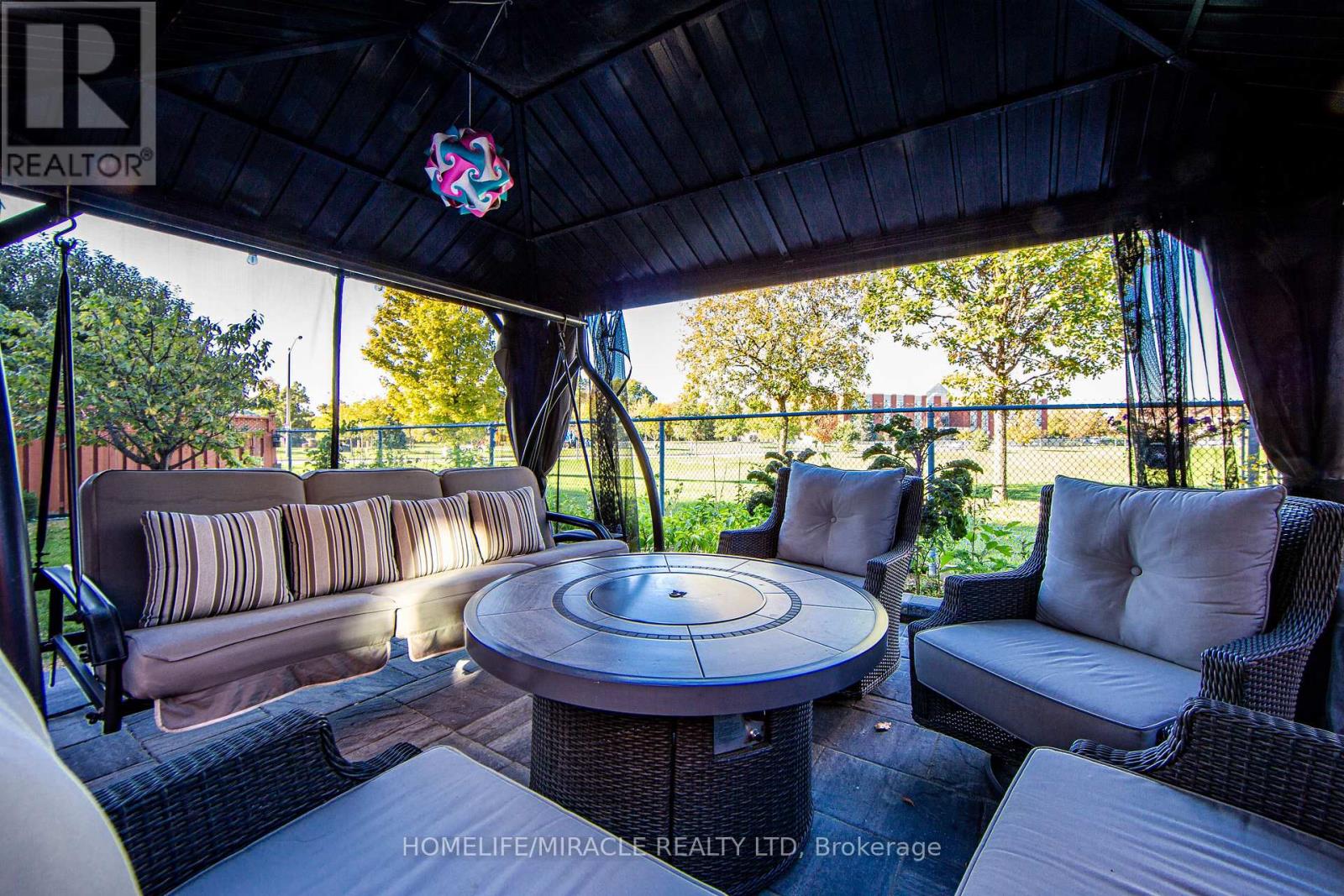 W14099852 Property Photo 6