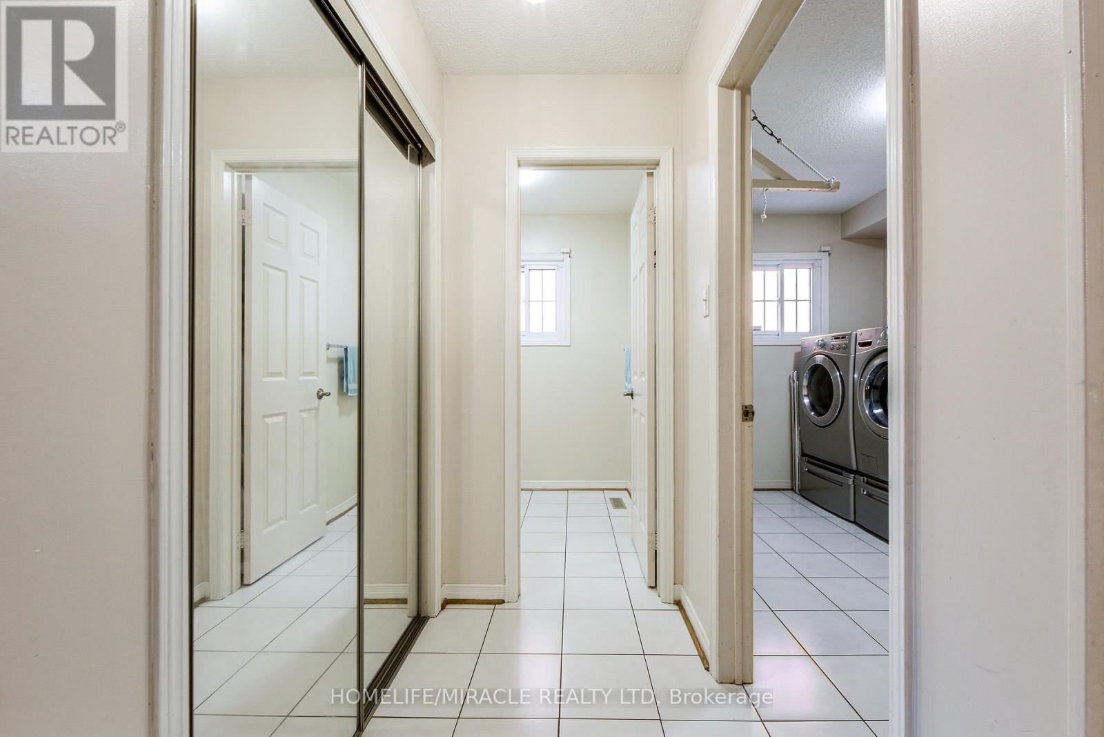 W14099852 Property Photo 45