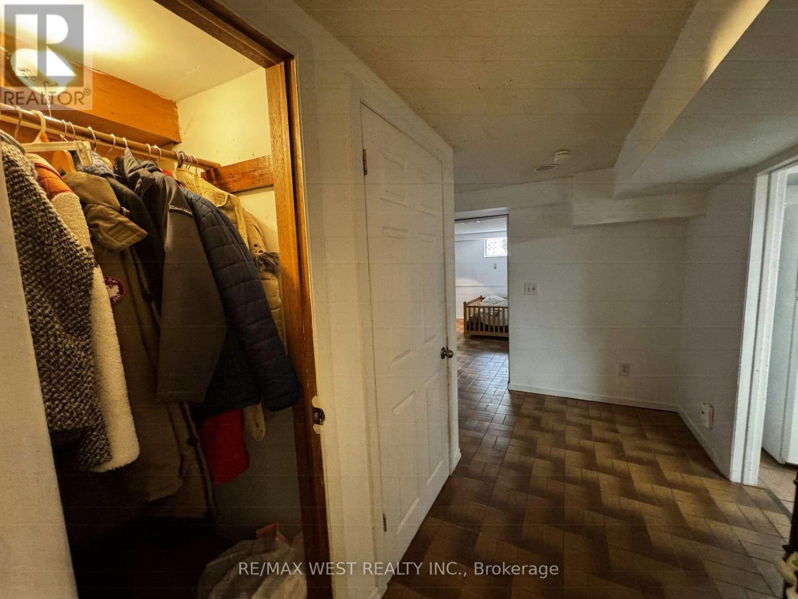 Lower Level - 31 Valencia Crescent Property Photo 4