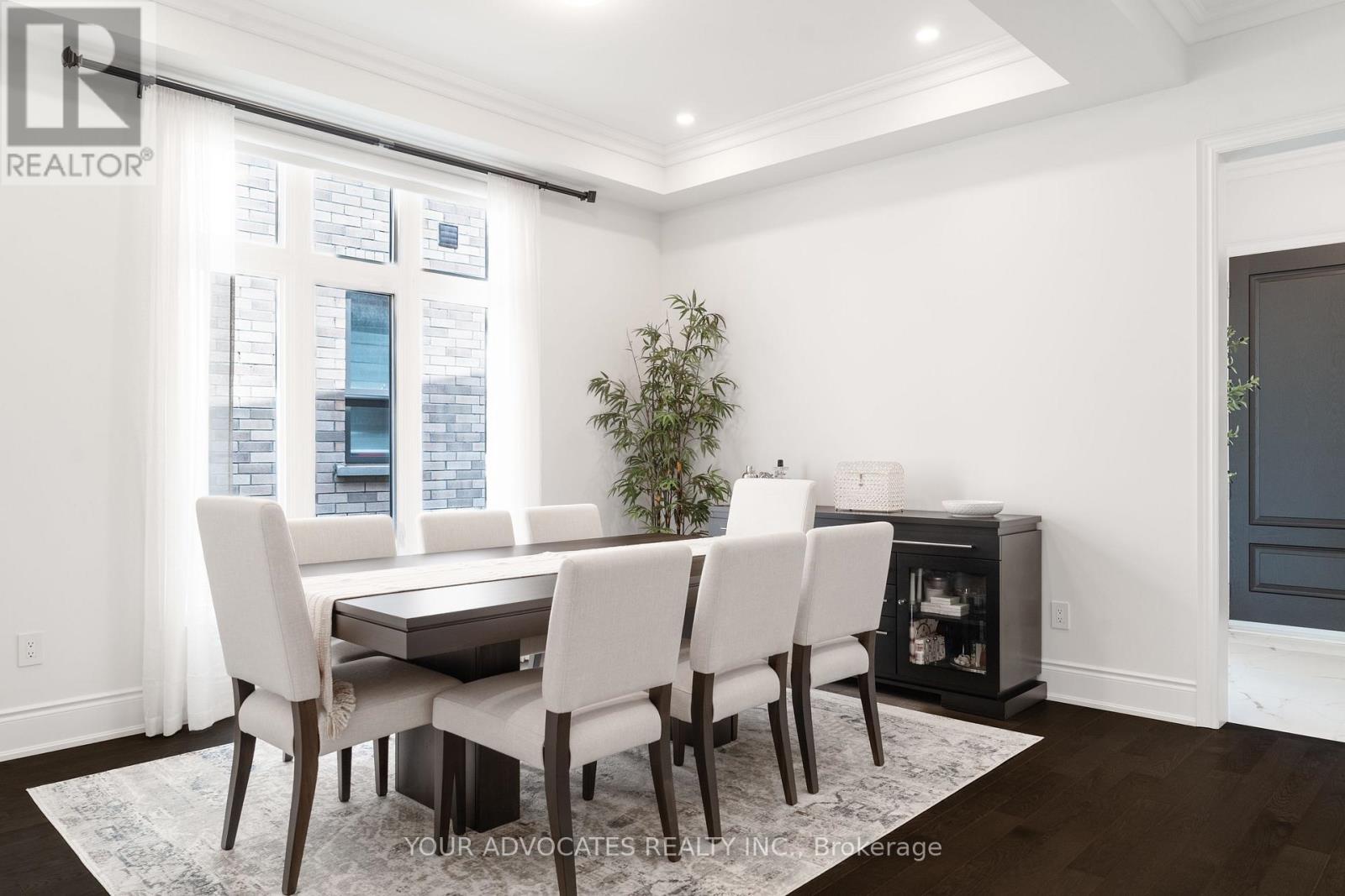1390 Queens Plate Road Property Photo 9