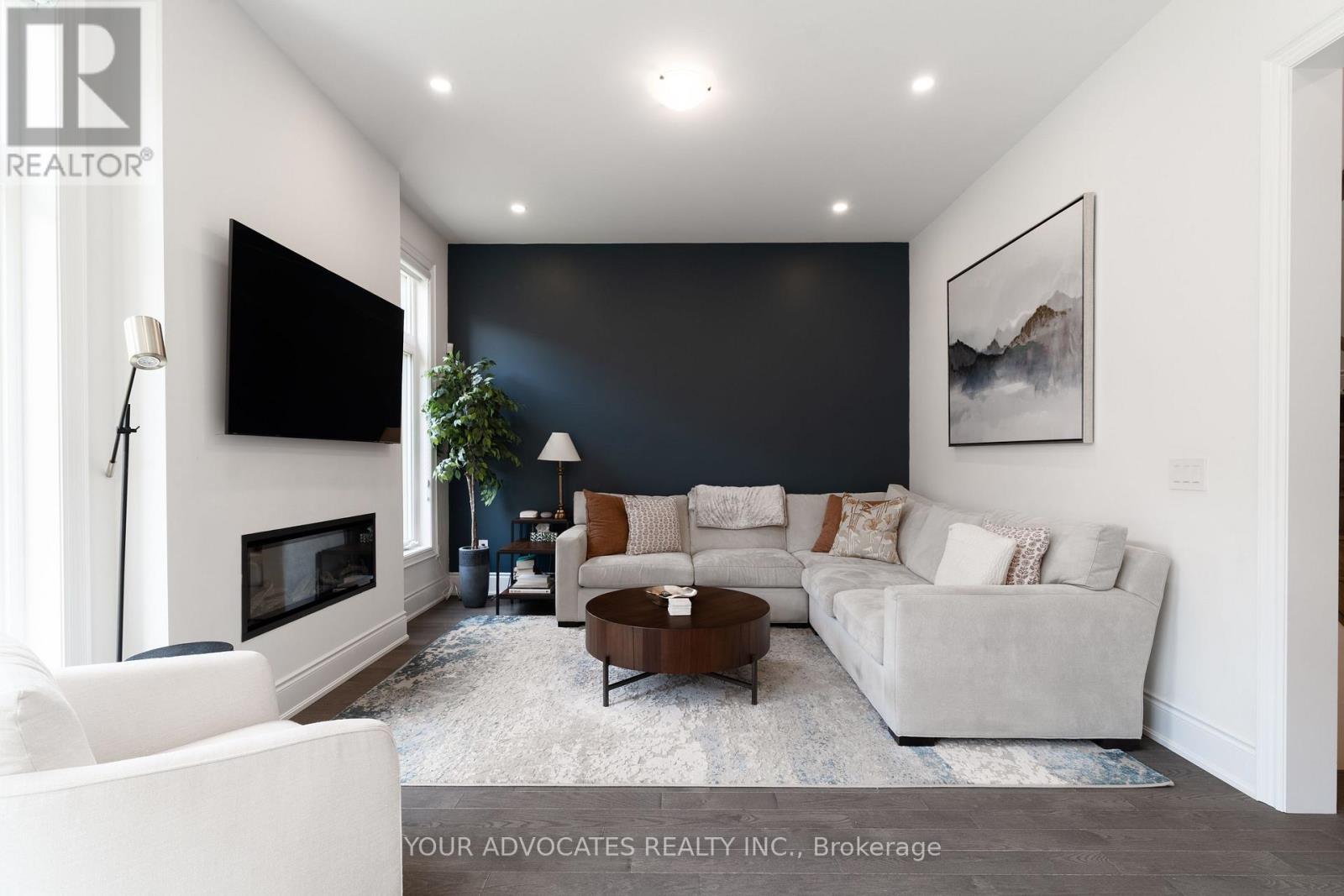 1390 Queens Plate Road Property Photo 13