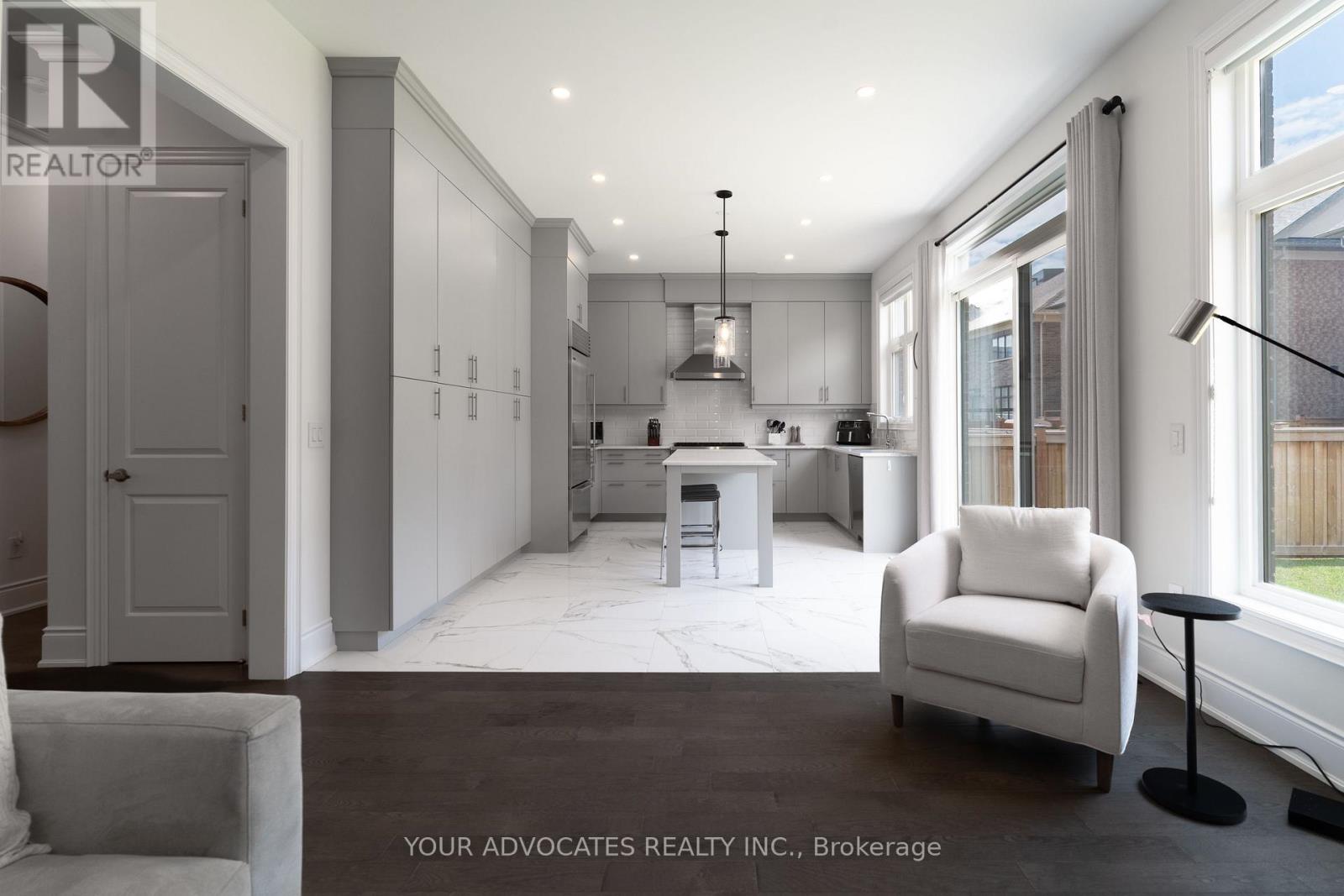 1390 Queens Plate Road Property Photo 15