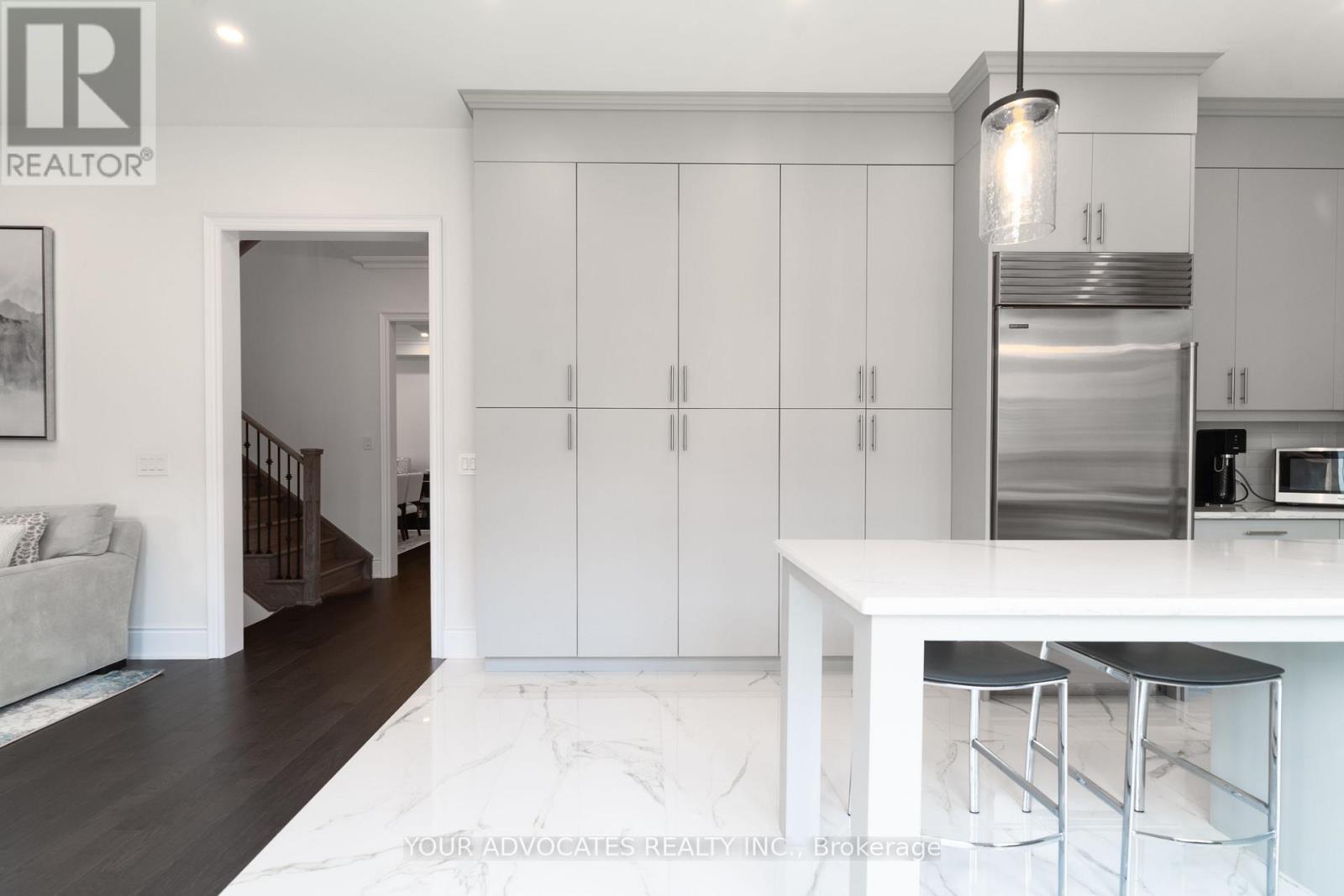1390 Queens Plate Road Property Photo 16