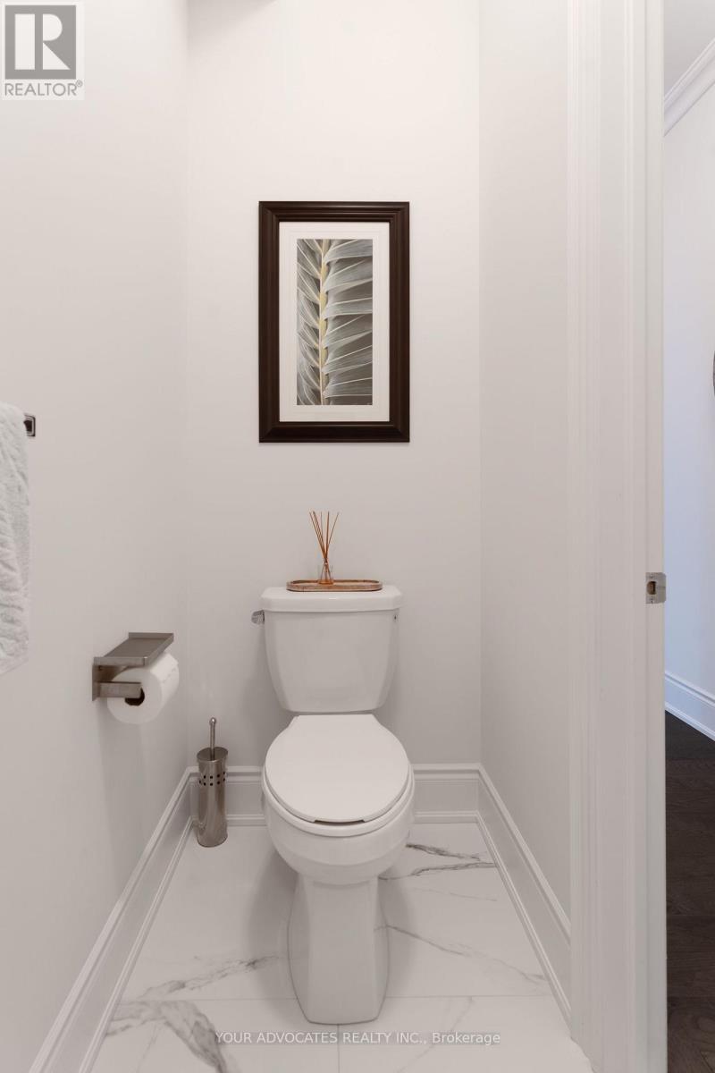 1390 Queens Plate Road Property Photo 22