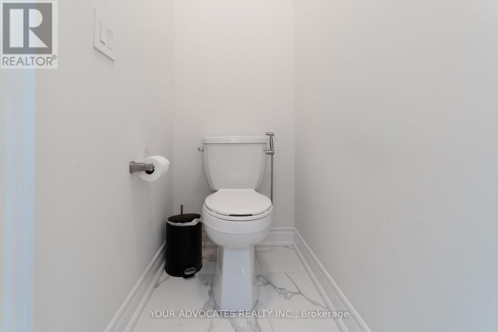 1390 Queens Plate Road Property Photo 32