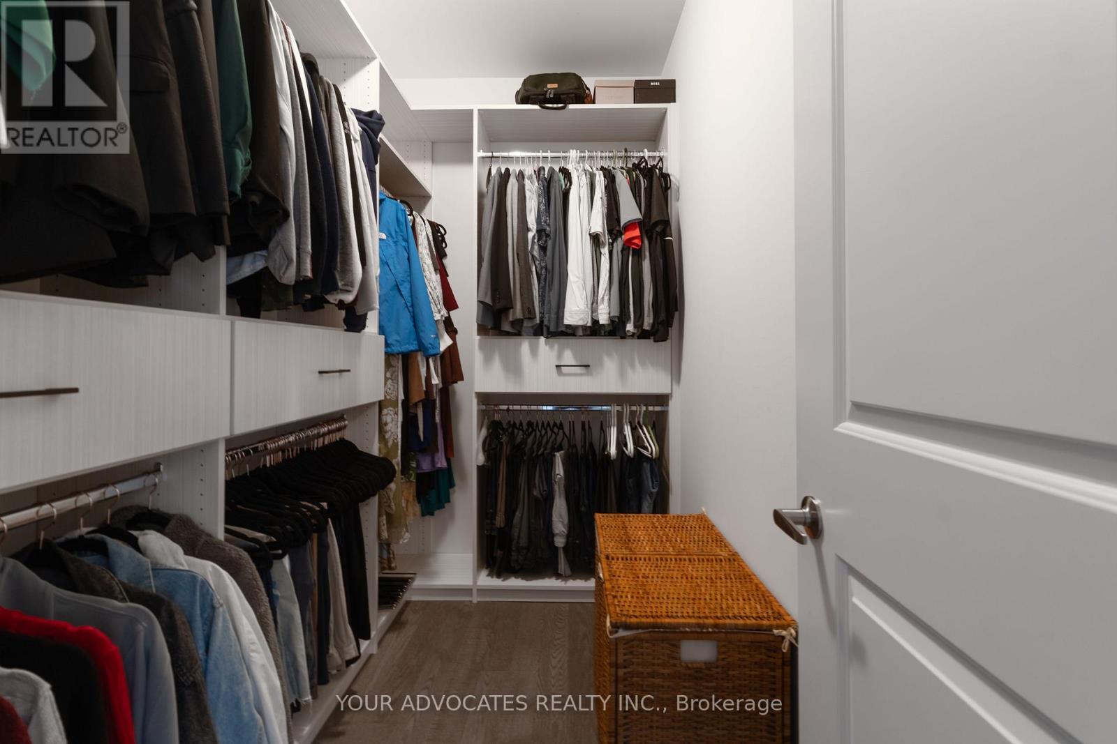1390 Queens Plate Road Property Photo 33