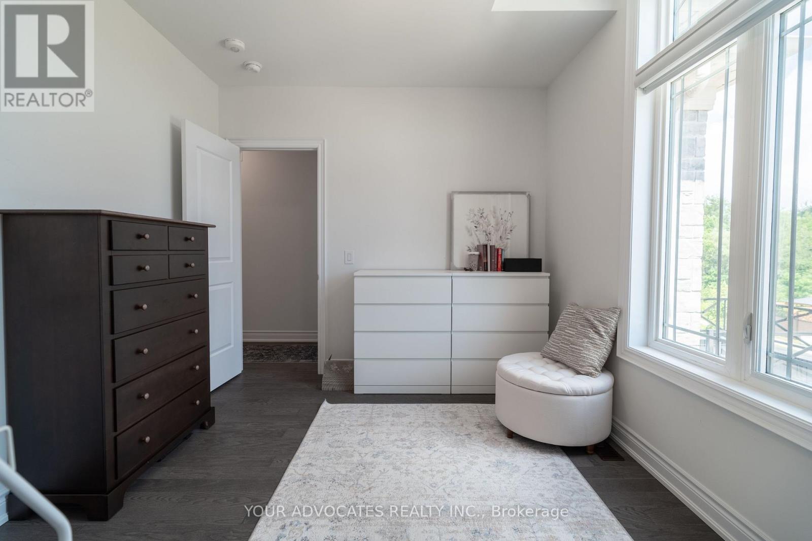 1390 Queens Plate Road Property Photo 36