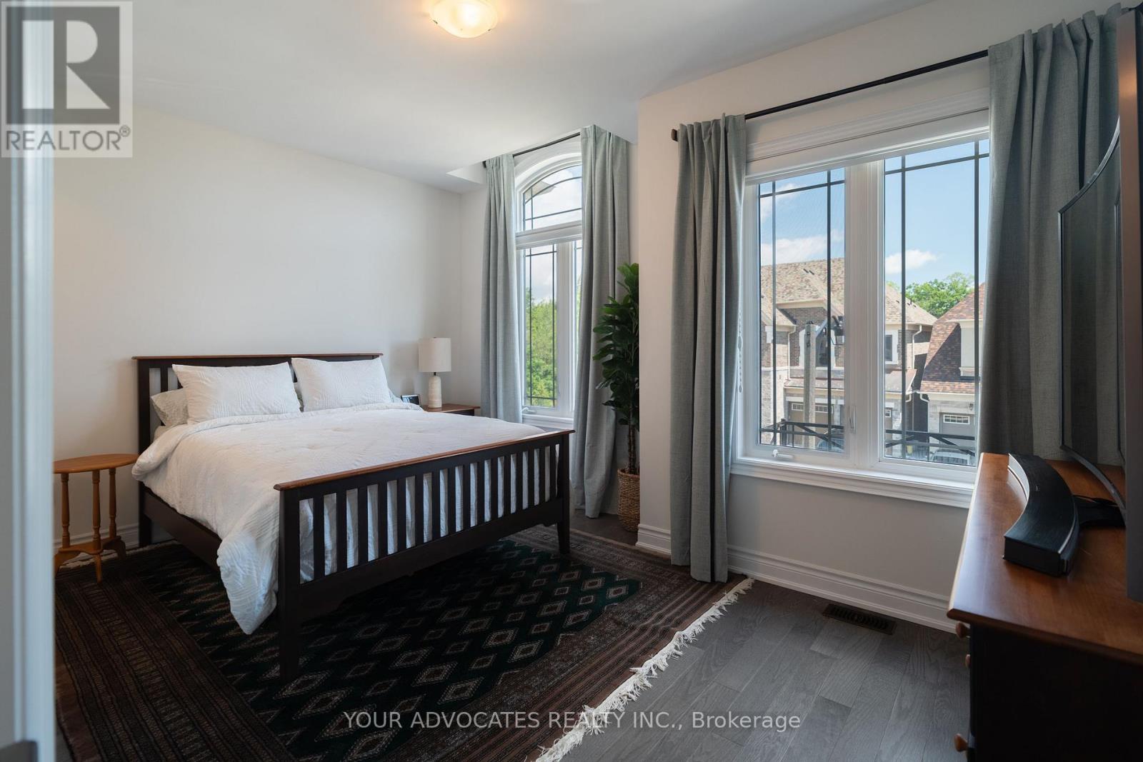 1390 Queens Plate Road Property Photo 38