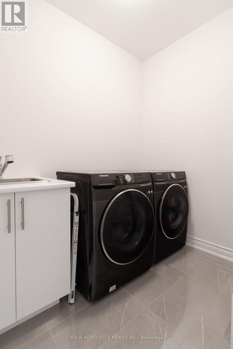 1390 Queens Plate Road Property Photo 42