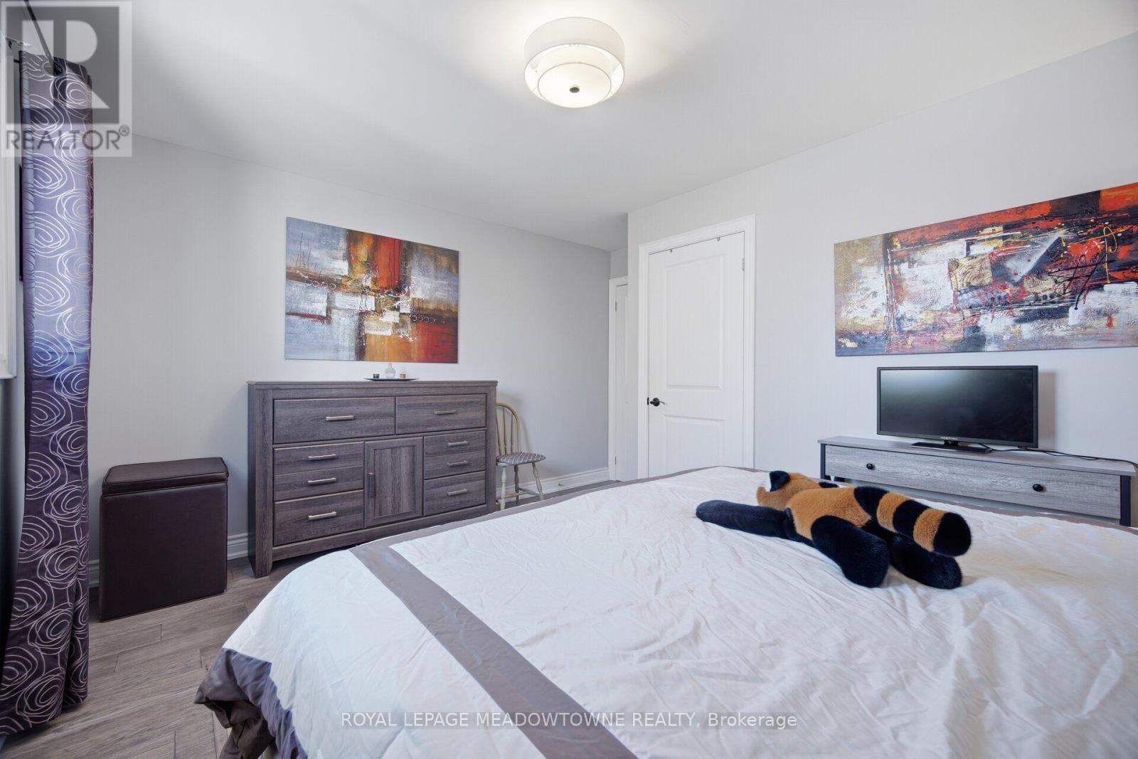 451 Westmoreland Avenue N Property Photo 25