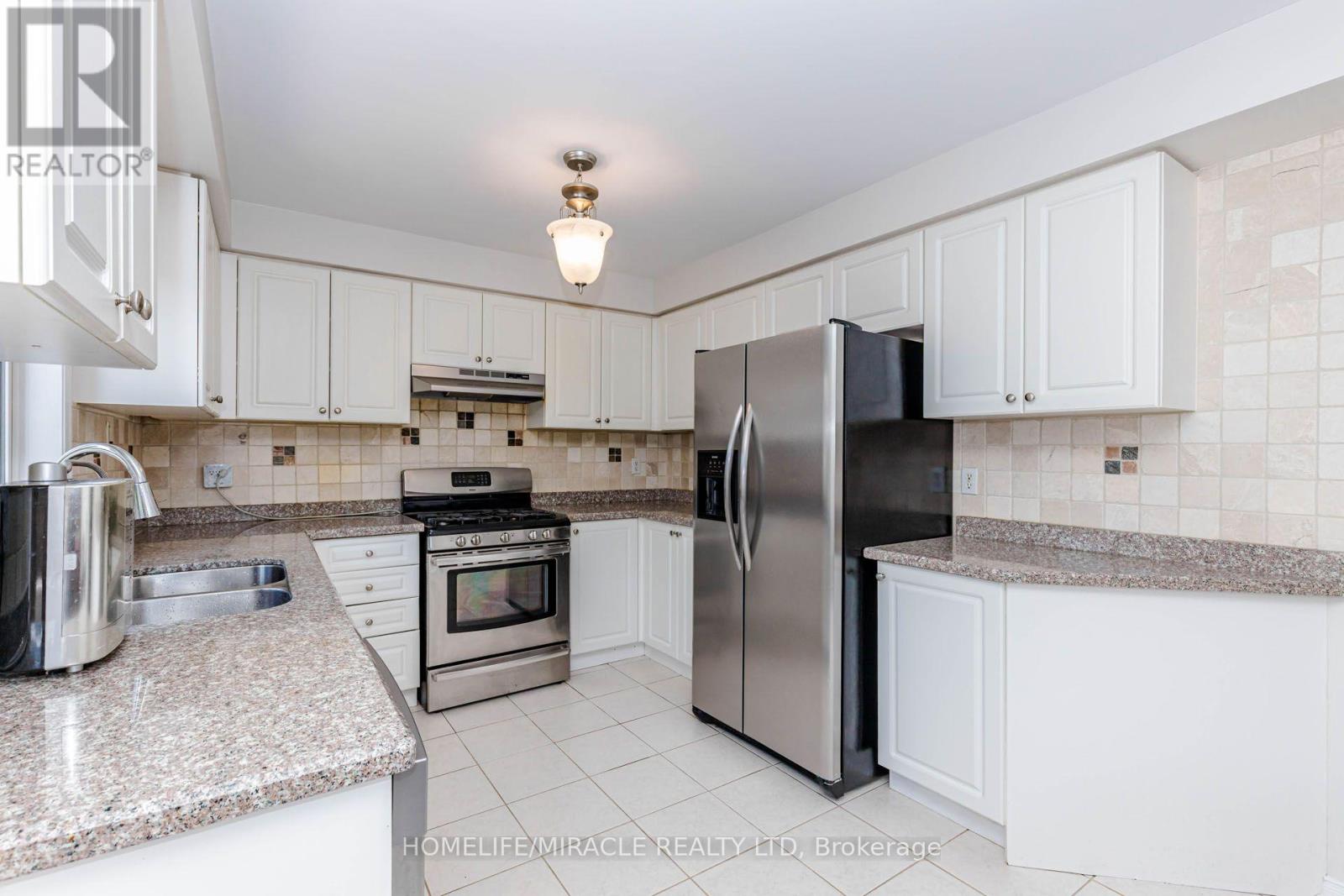 955 Bristol Road W Property Photo 19