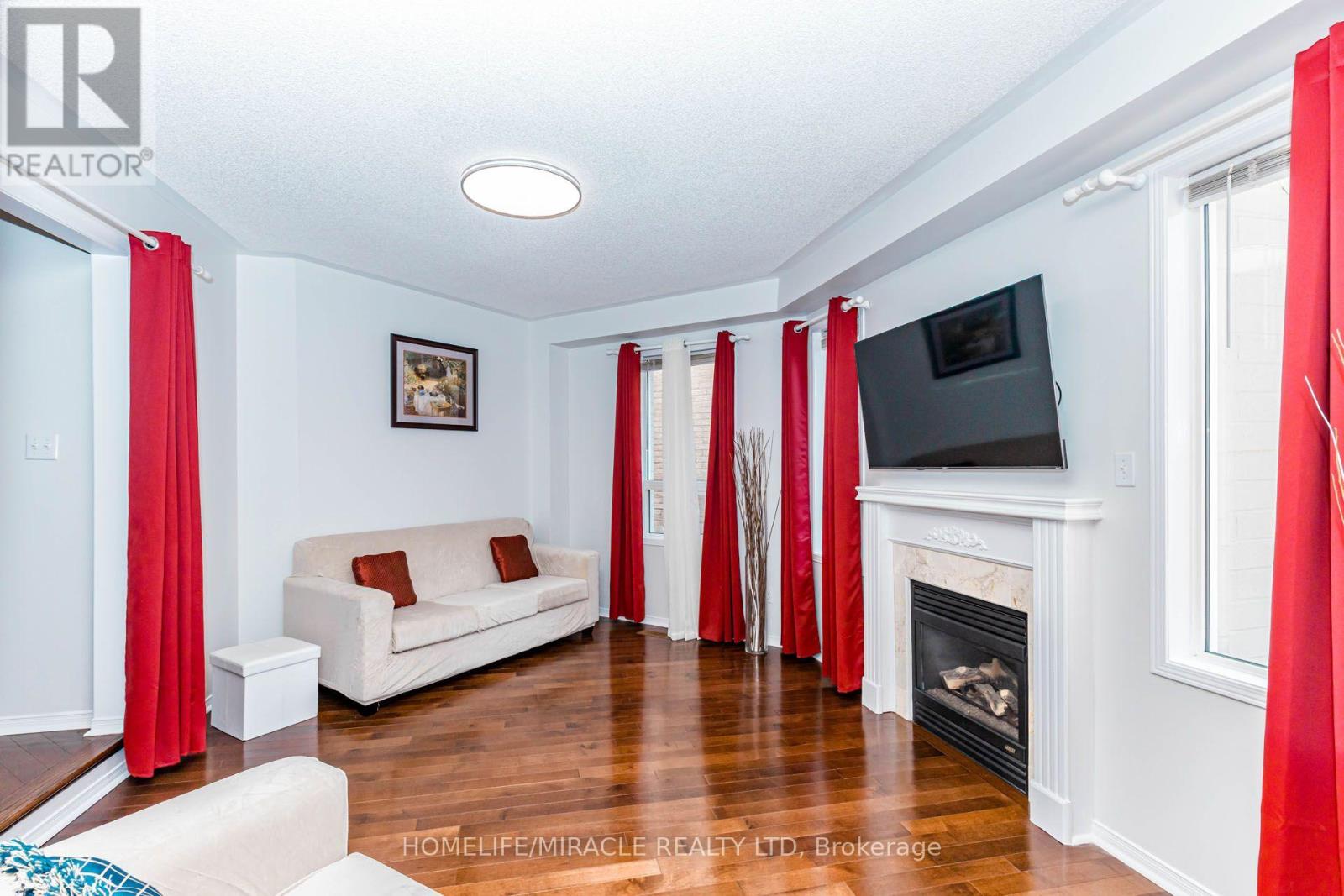 955 Bristol Road W Property Photo 22