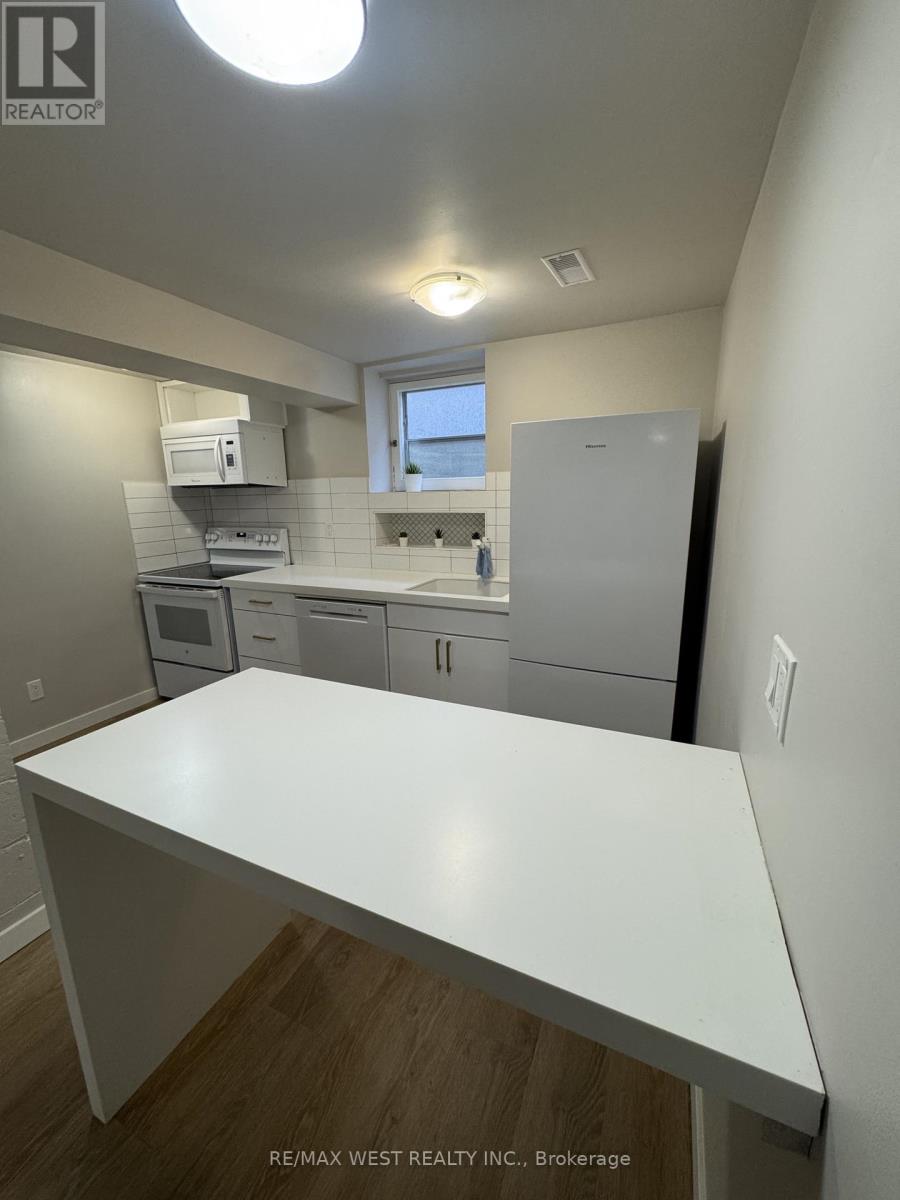 B2 - 35 Lilywood Road Property Photo 4