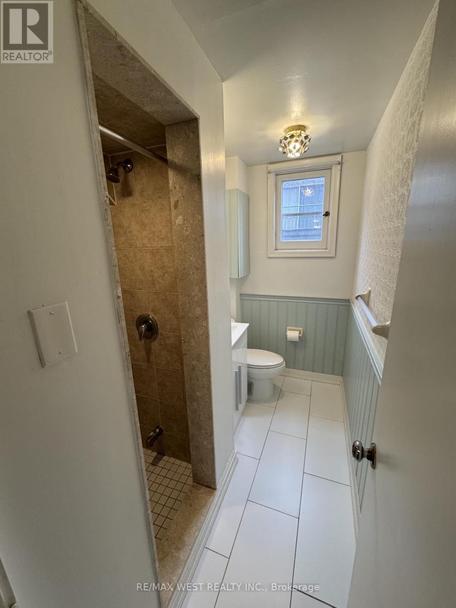 B2 - 35 Lilywood Road Property Photo 5