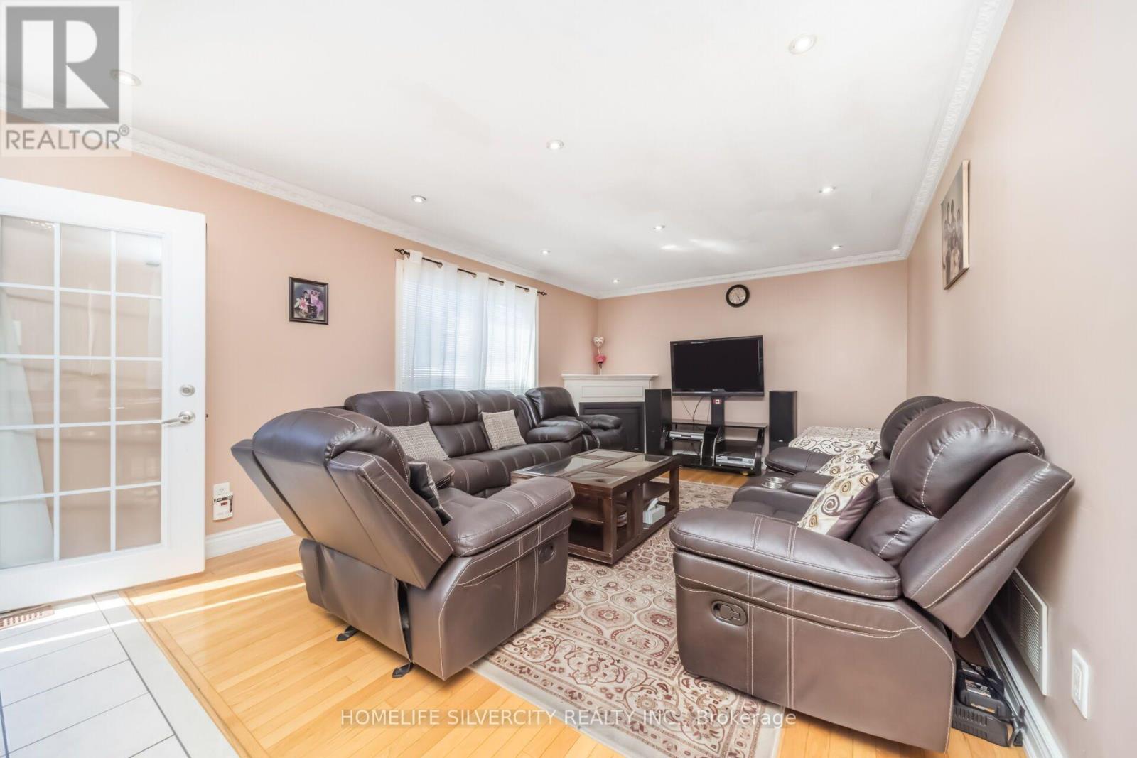 30 Fairhill Avenue Property Photo 8