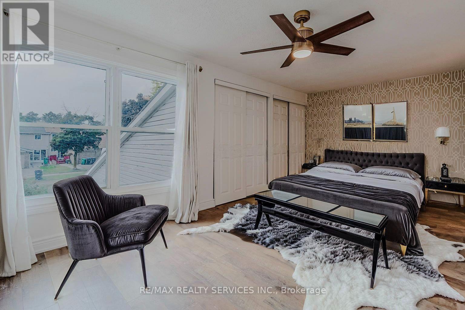 75 Royal Salisbury Way Property Photo 11