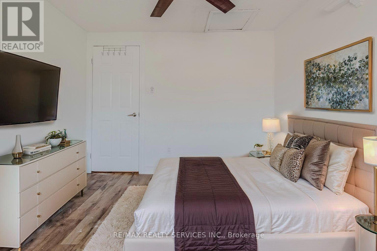 75 Royal Salisbury Way Property Photo 14