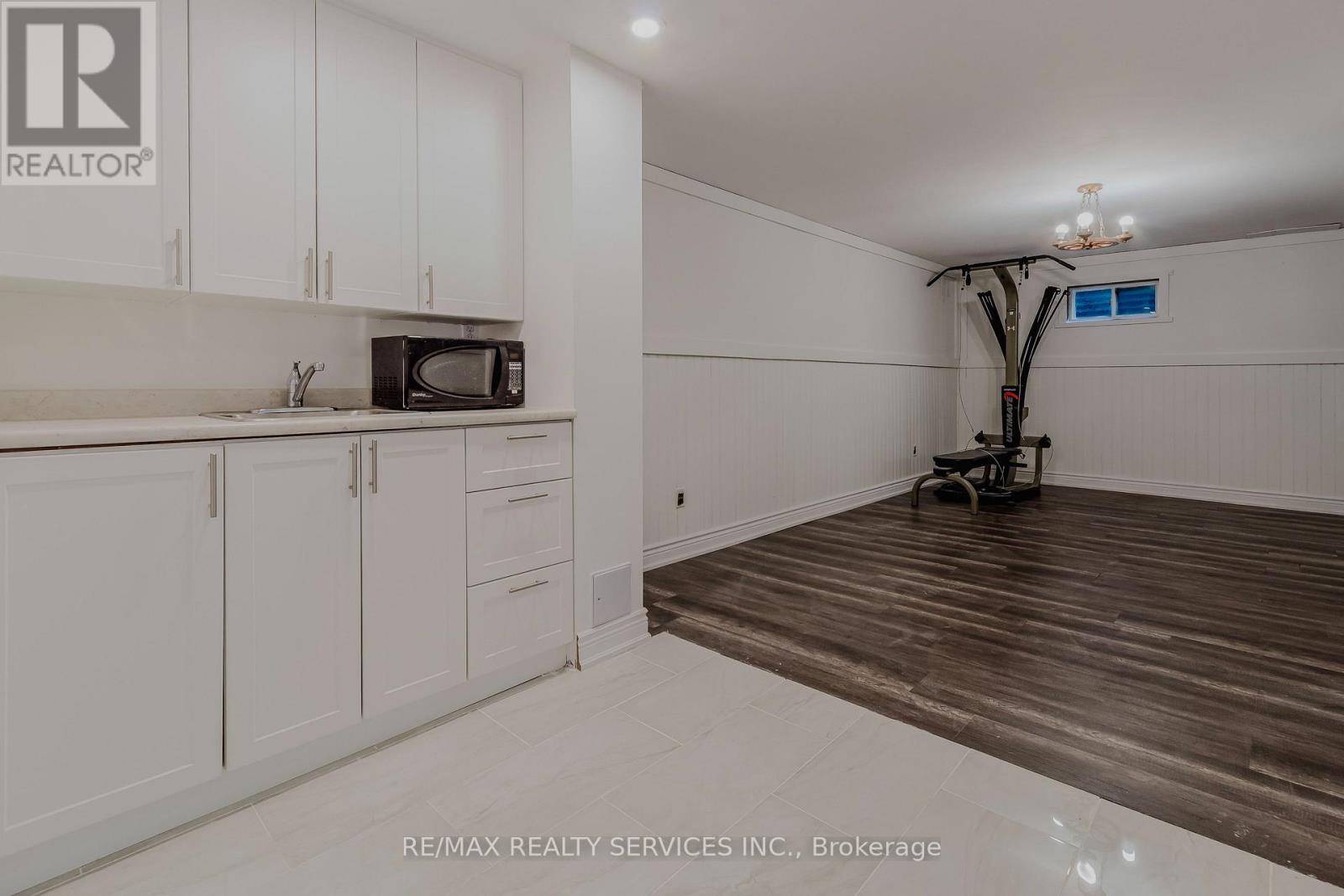 75 Royal Salisbury Way Property Photo 16
