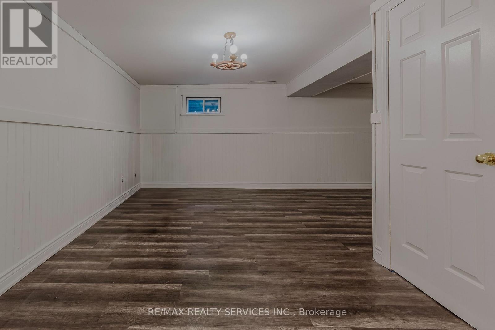75 Royal Salisbury Way Property Photo 17